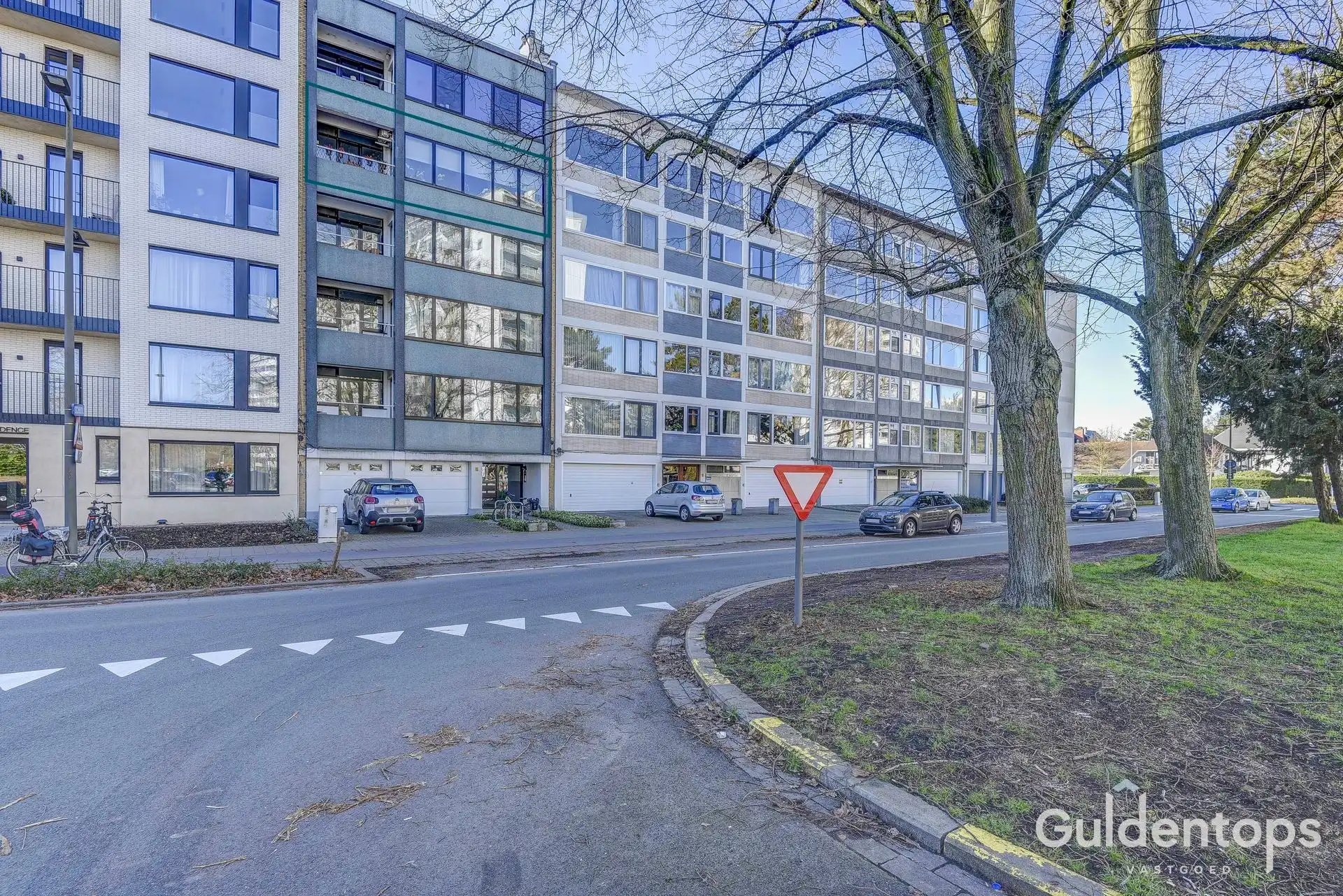Ruim instapklaar appartement 125 m²  3 slaapkamers en airco foto 14