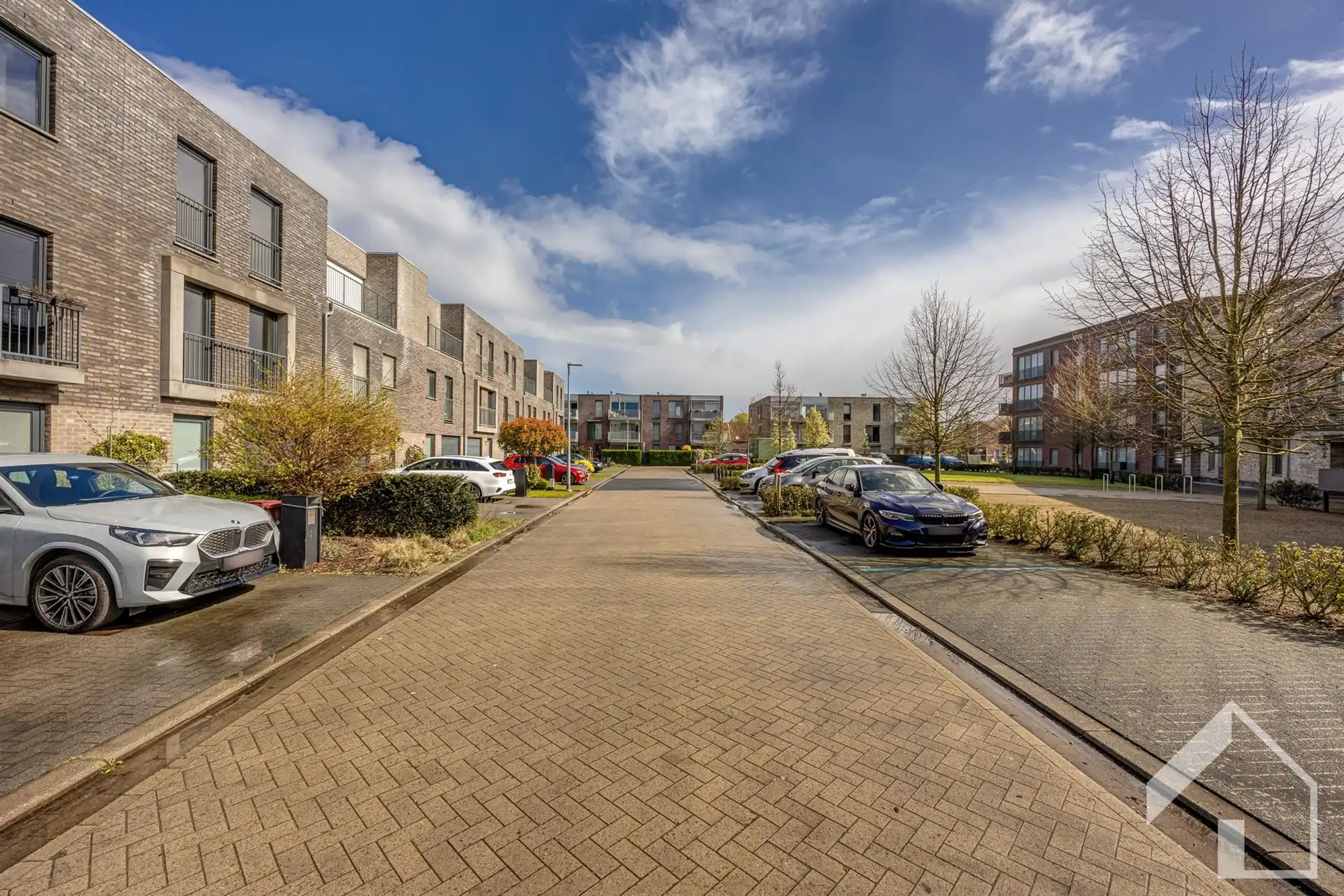 Ruime woning op een rustige locatie! foto 33