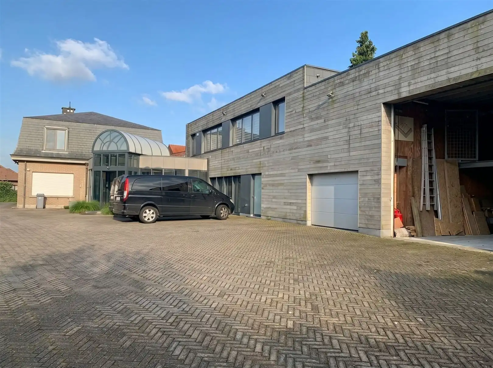 Woning met kantoren en magazijn van 1500m² foto 22