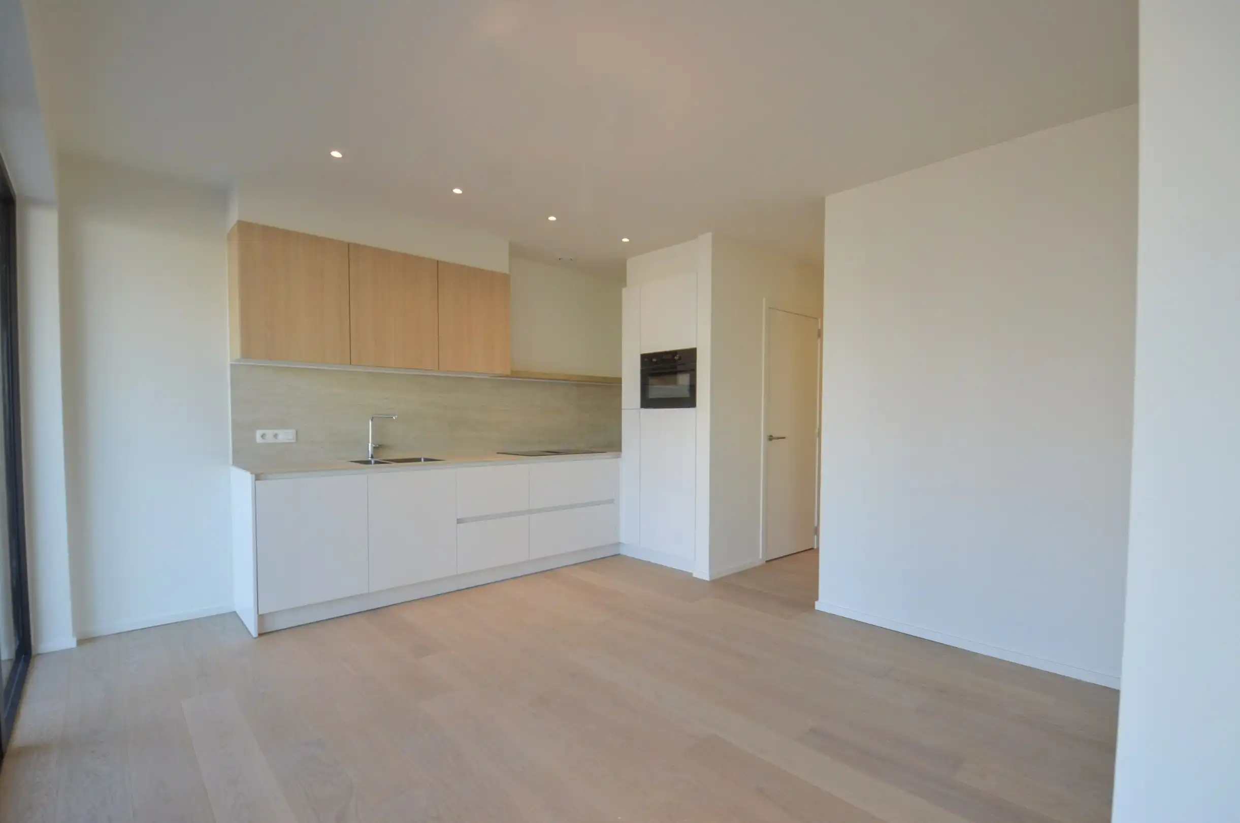 Nieuwbouw: Licht en modern nieuwbouwappartement met terras nabij Duinenwater. foto 14