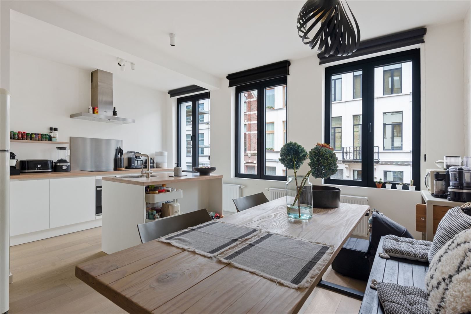 Instapklaar appartement ca. 74m2 op toplocatie. foto 4