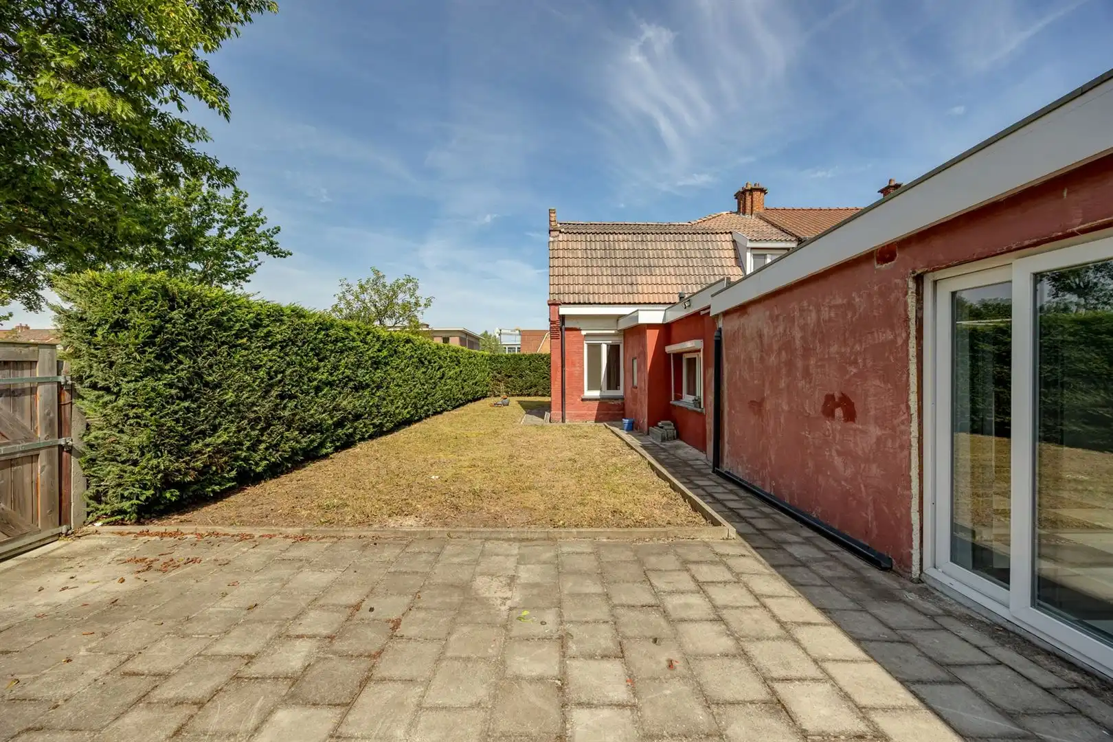 Op te frissen/te renoveren woning te Hoboken foto 16
