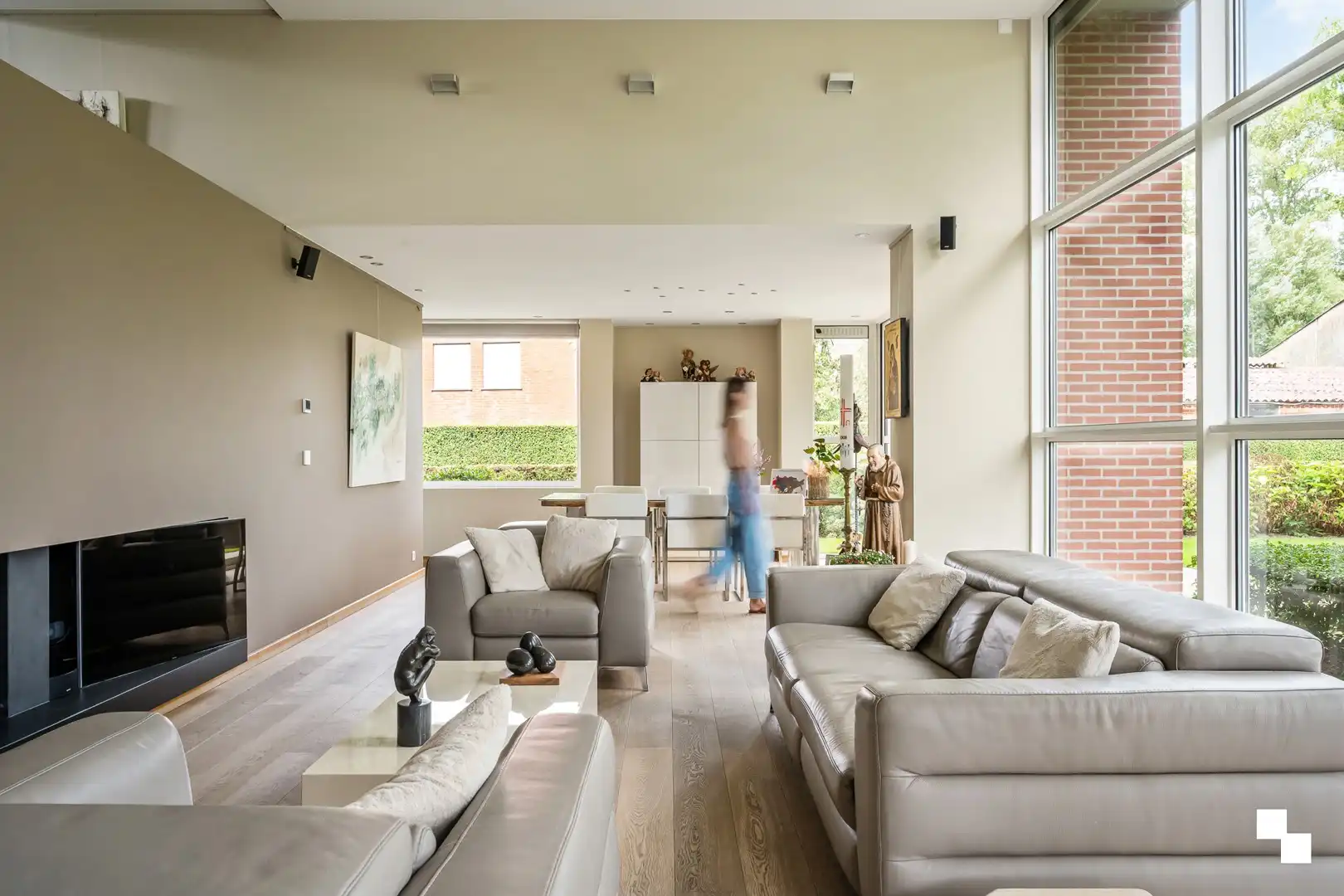 Uitzonderlijk ruime eigendom met 507 m² bewoonbare oppervlakte en weideland foto 3