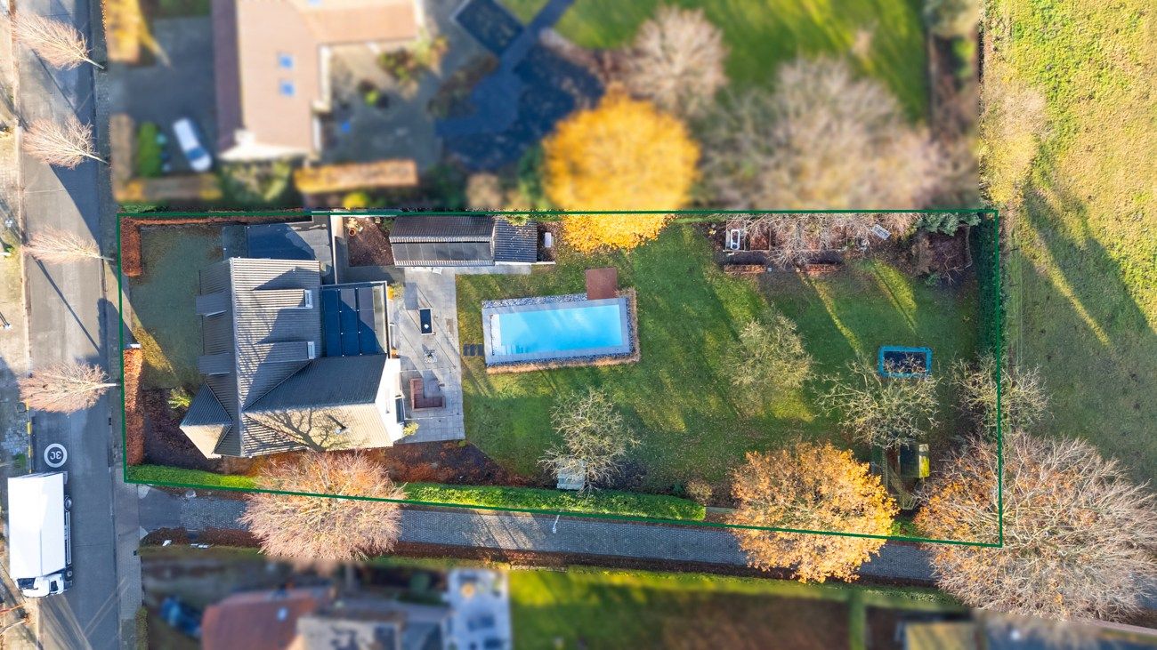 Instapklare open bebouwing met 4 slaapkamers en 2 badkamers foto 2