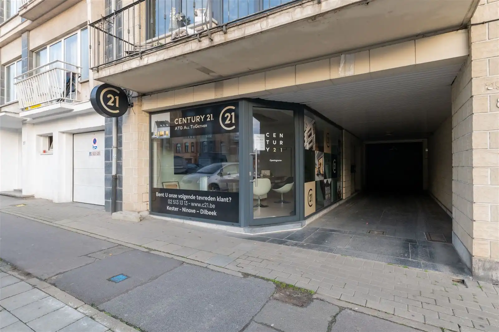 fantastisch gelegen handelspand op drukke steenweg foto 4