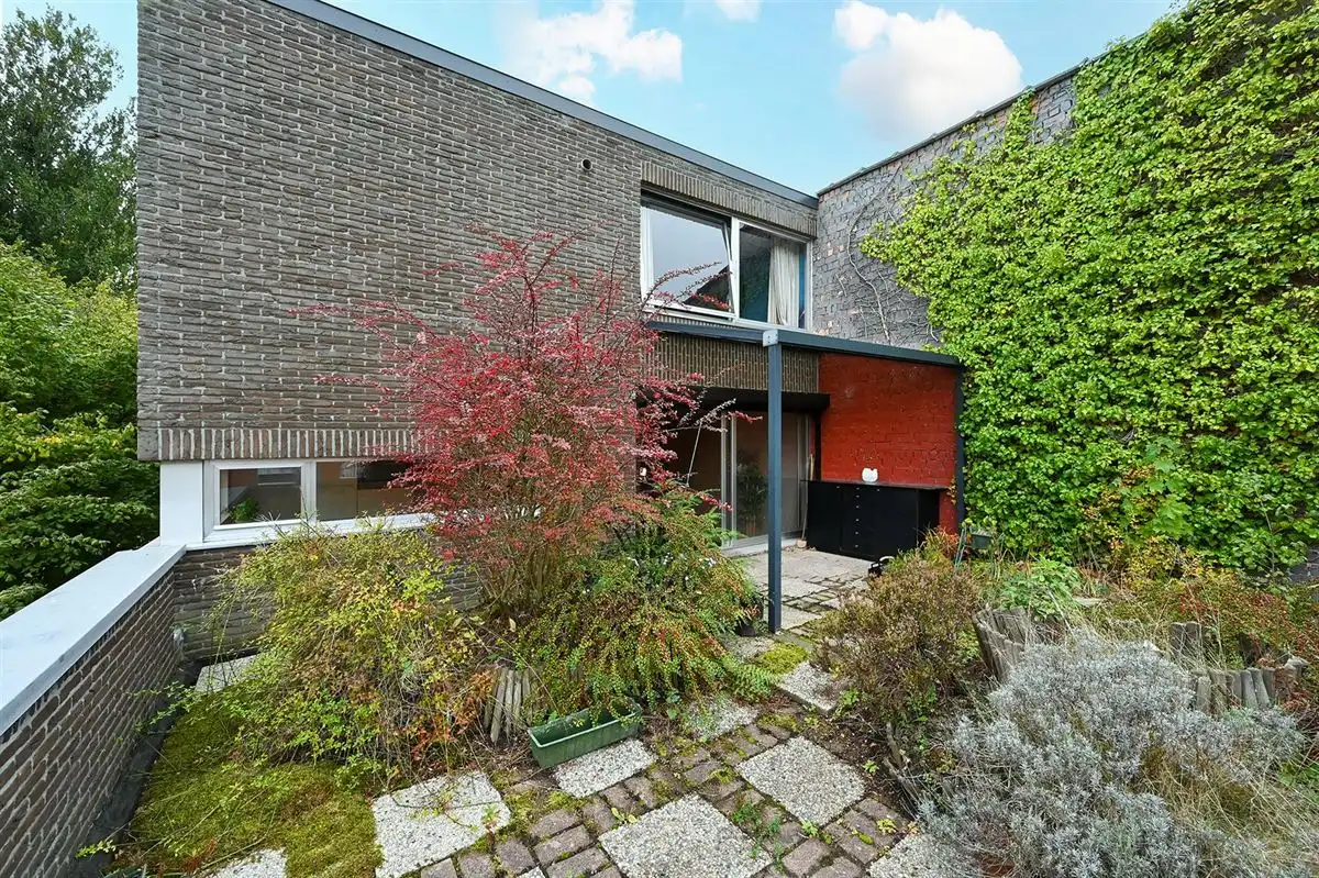 Ruime splitlevel woning met veel potentieel foto 12
