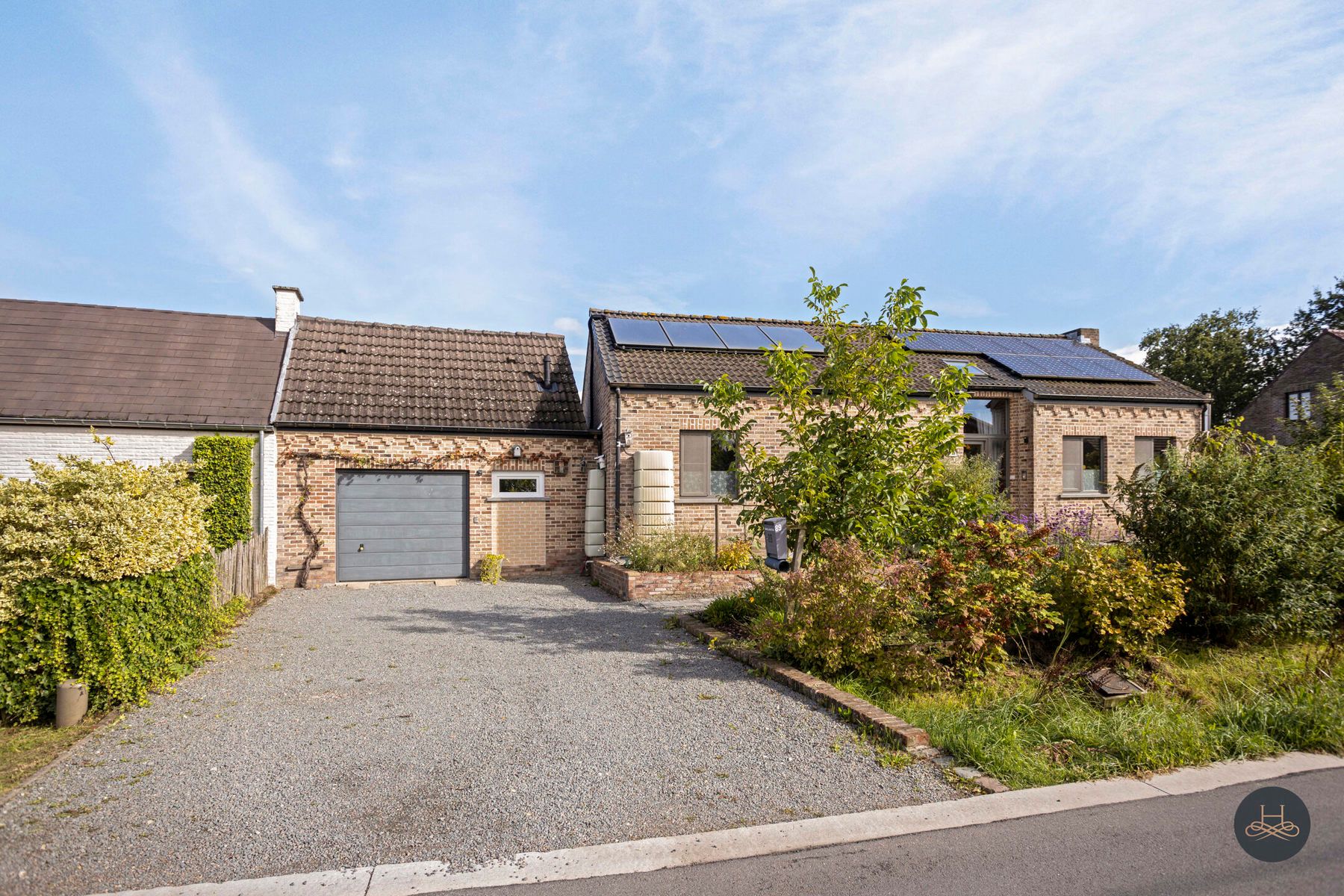 Karaktervolle, energiezuinige woning in rustig straatje foto 2