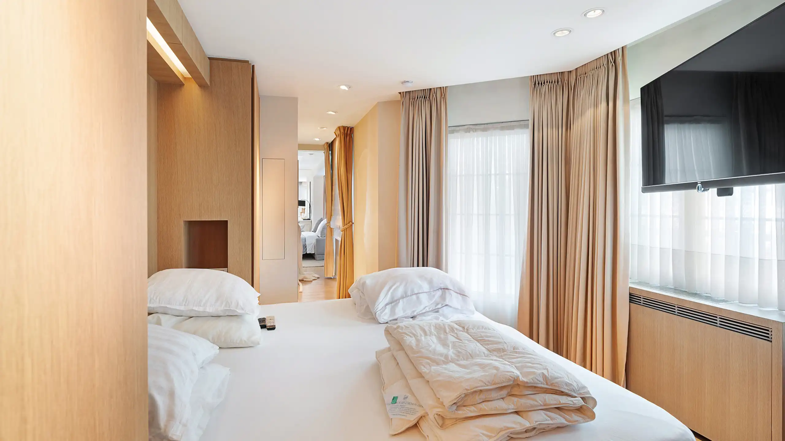 Prachtig HOEKAPPARTEMENT in een elegante villaresidentie... foto 15