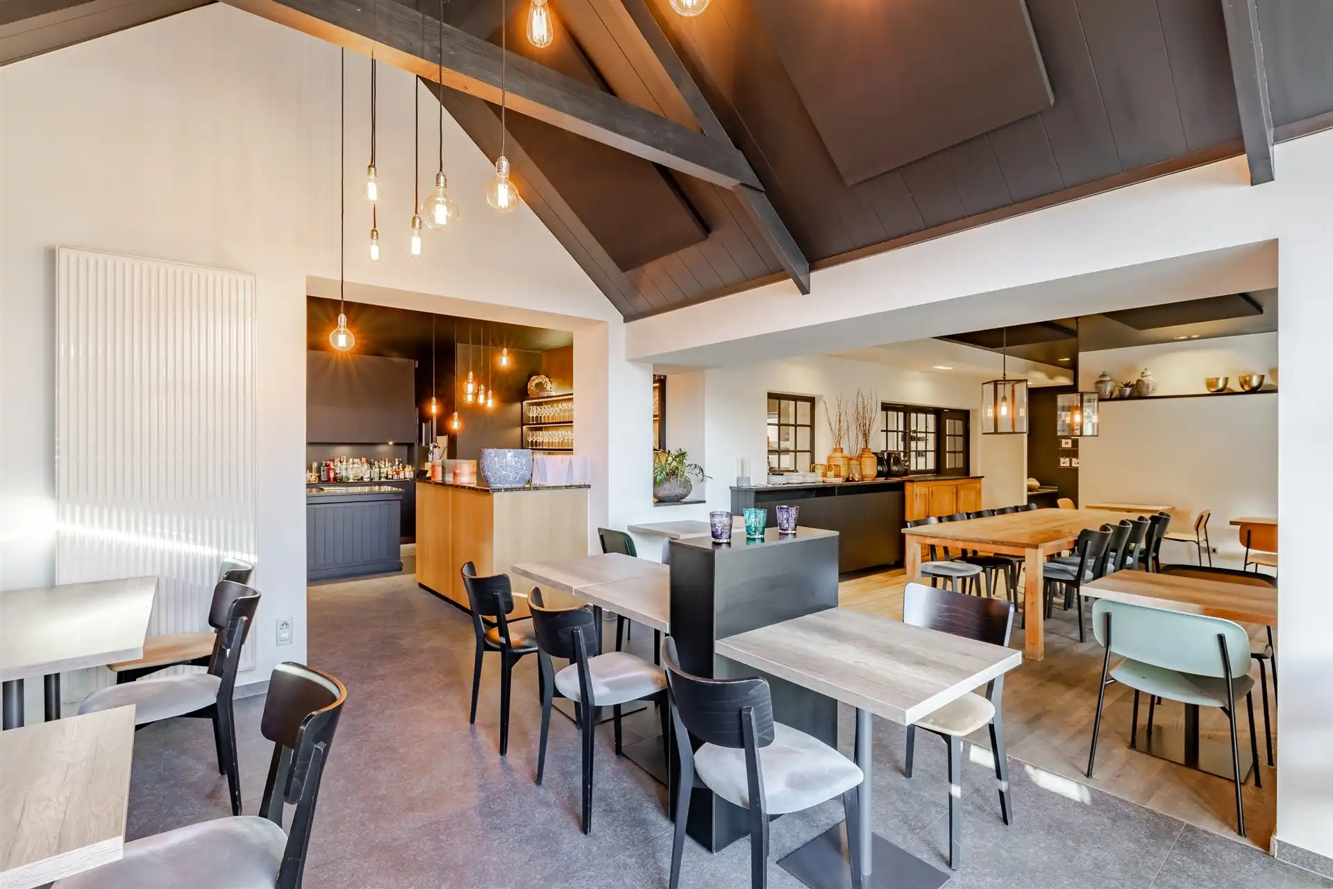 Gekend restaurant/brasserie op toplocatie nabij Aalst foto 3