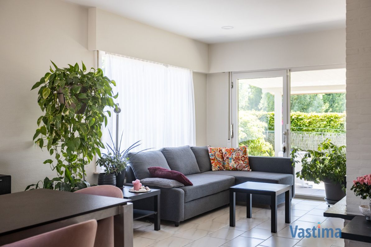 Bungalow in een oase van ruimte en rust in het hart van Ternat – ideaal voor gezinnen, kangoeroe wonen of vrij beroeper. foto 4