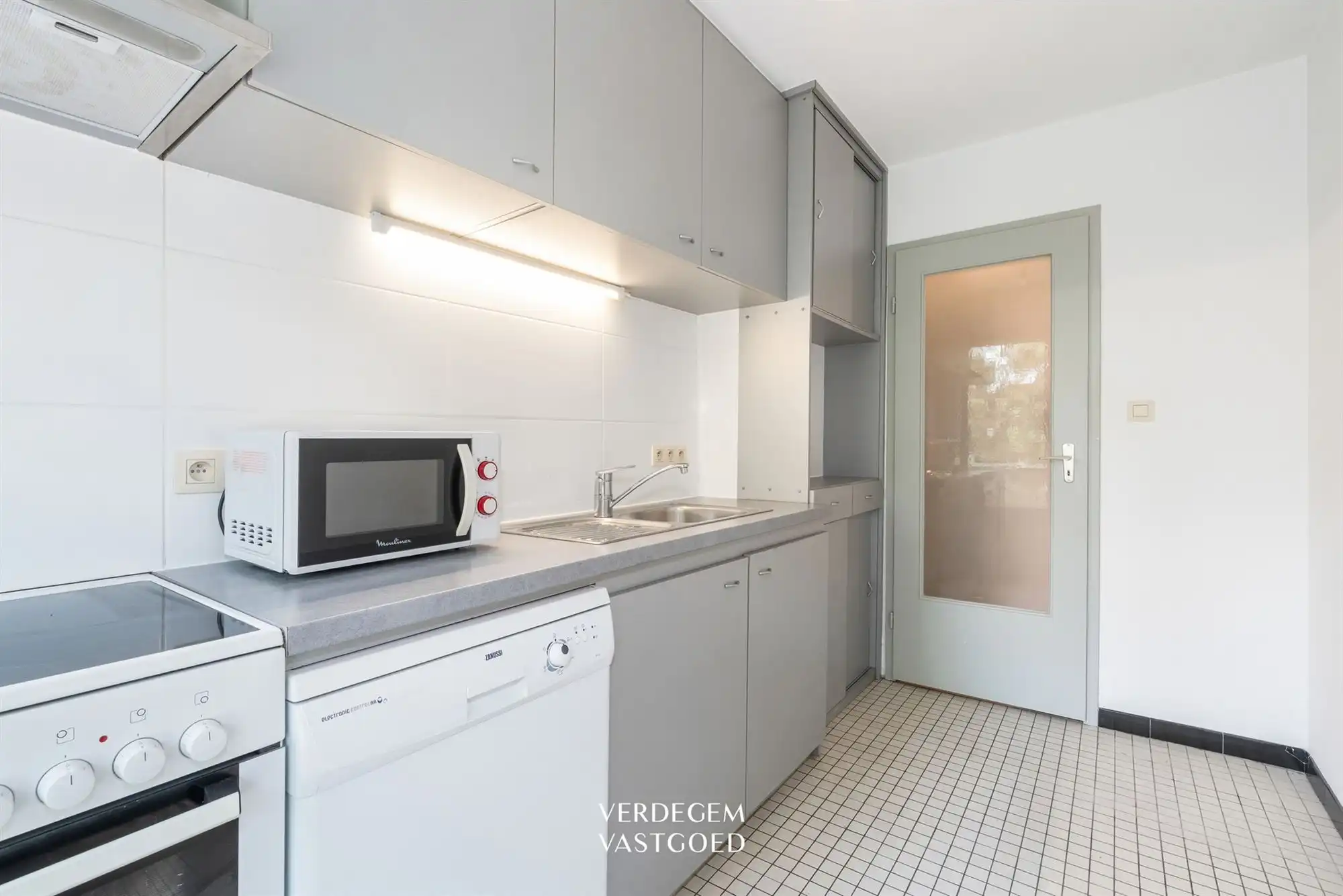 Wonen in de bomen: gezellig en instapklaar 2-slaapkamerappartement met terras foto 6