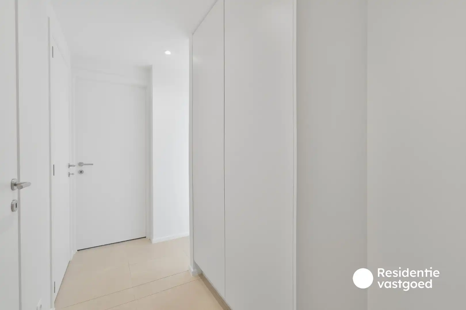 Gemeubeld, nieuw en stijlvol appartement aan het kanaal Plassendale - Nieuwpoort foto 6