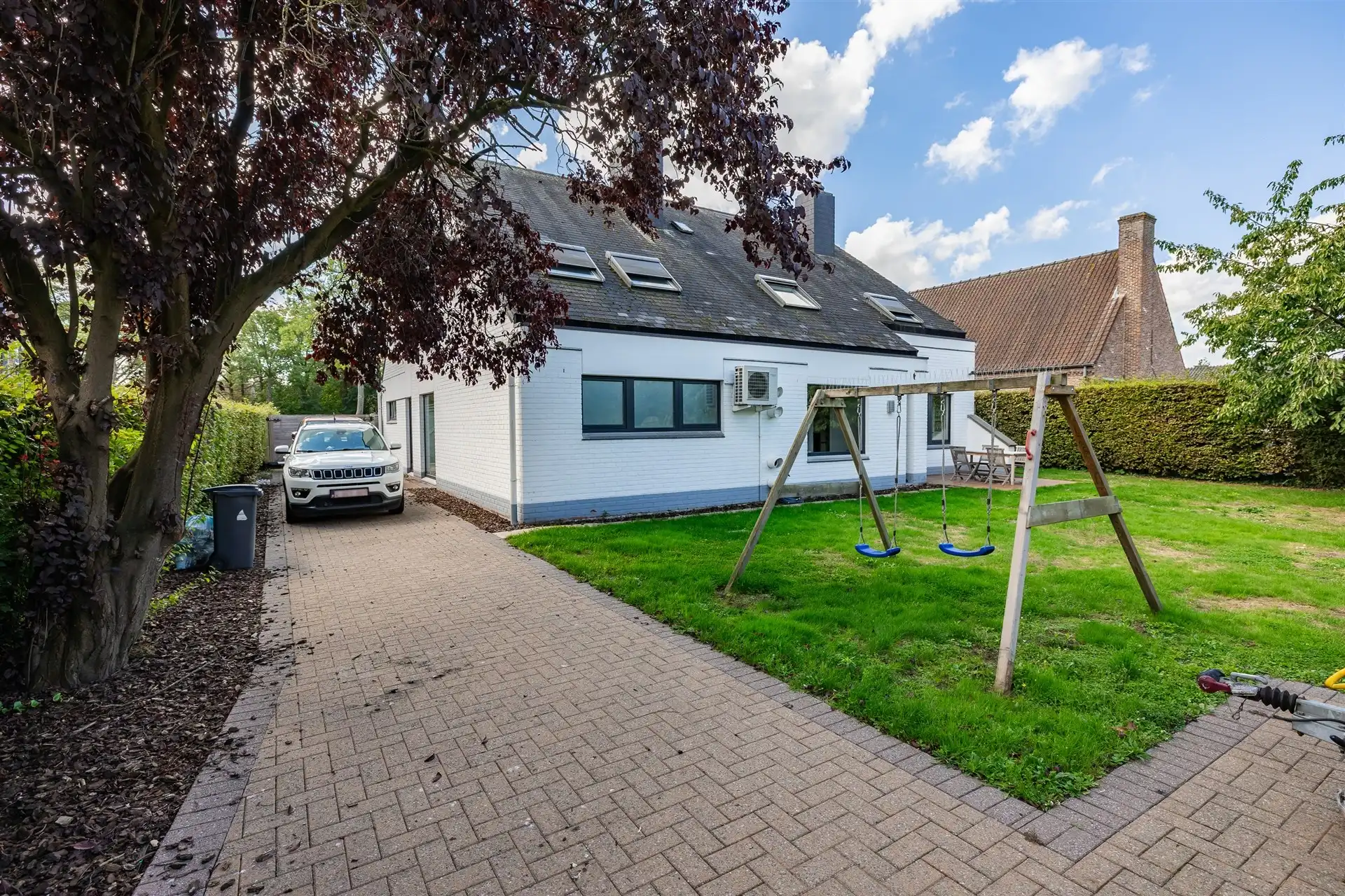 Riante woning met 4 slaapkamers , tuin en praktijk foto 57