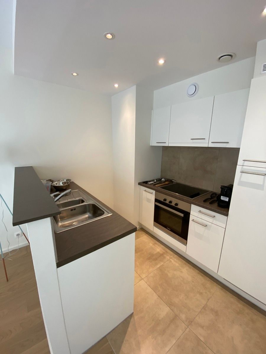 LICHTRIJK - Appartement 1 kamer met binnenplaats (NAVO area) foto 7