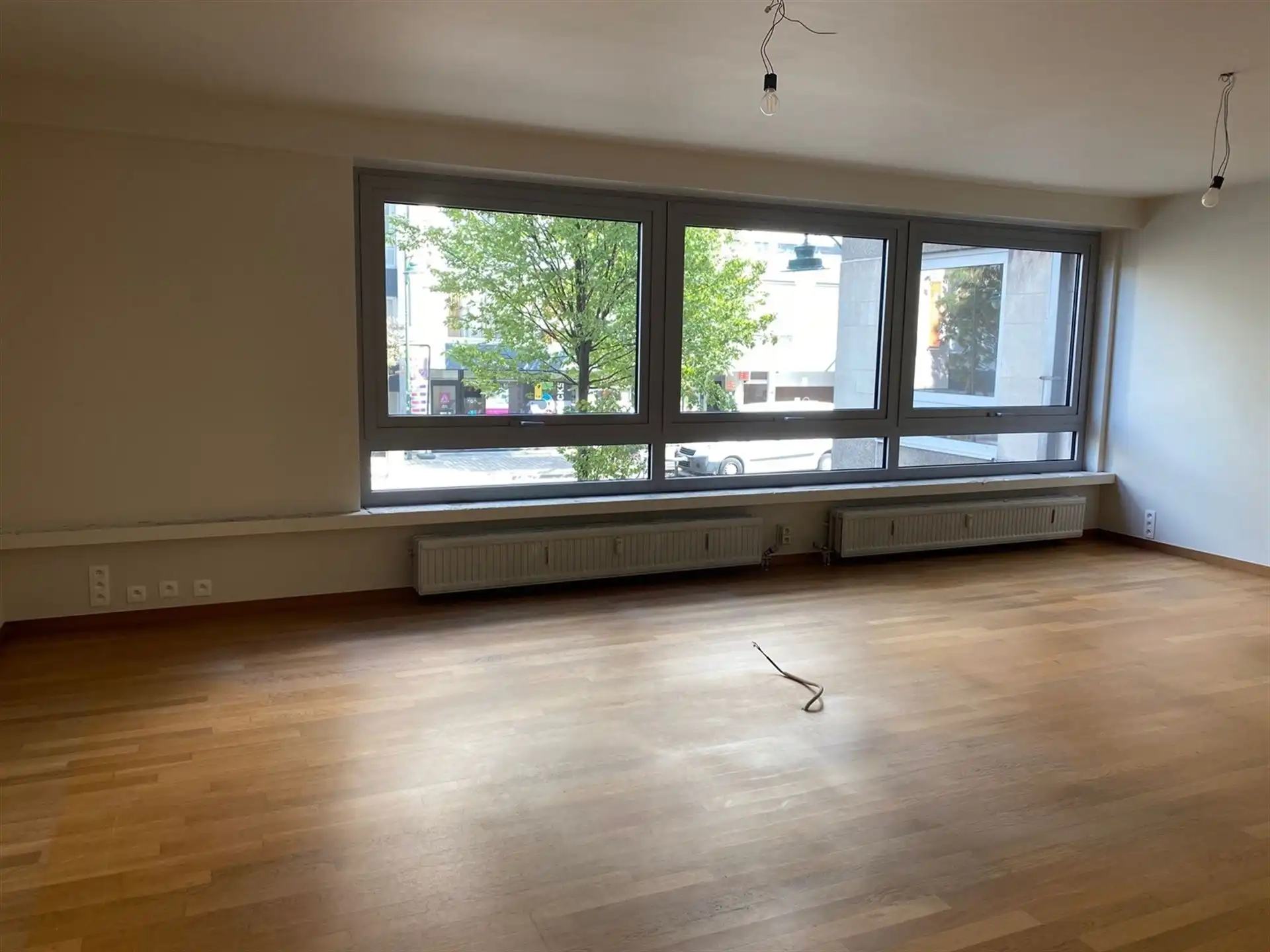Gerenoveerd appartement met 2 slaapkamers en terras foto 6