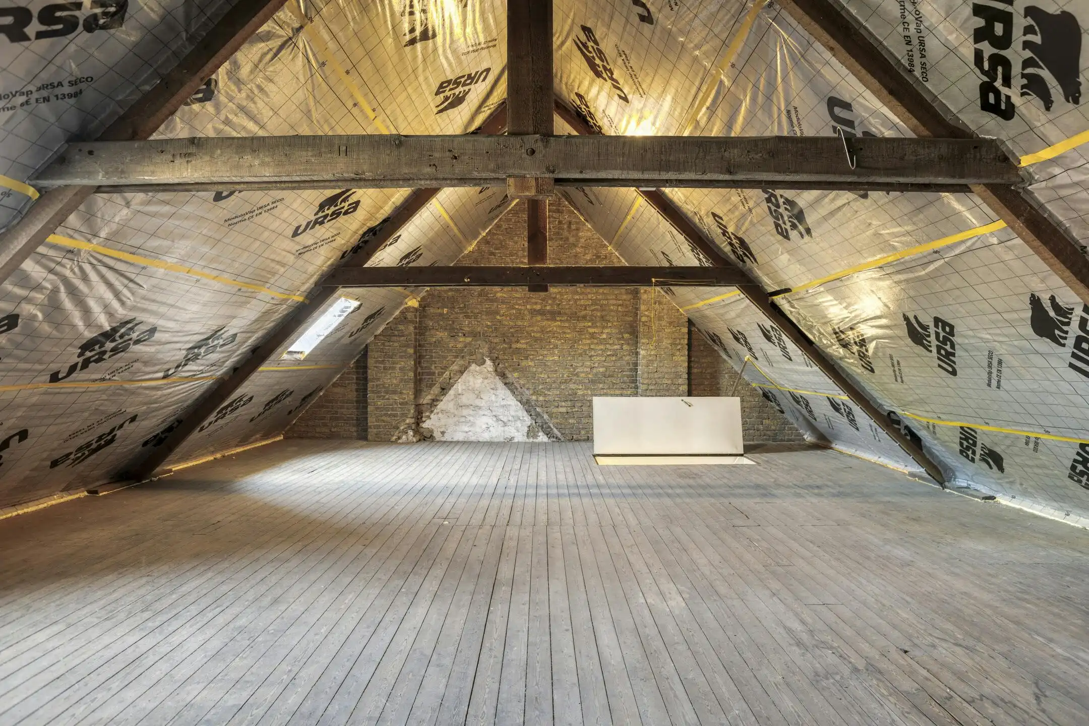 Ruime woning met 5 slaapkamers, tuin en garage te Lo-Reninge. foto 22