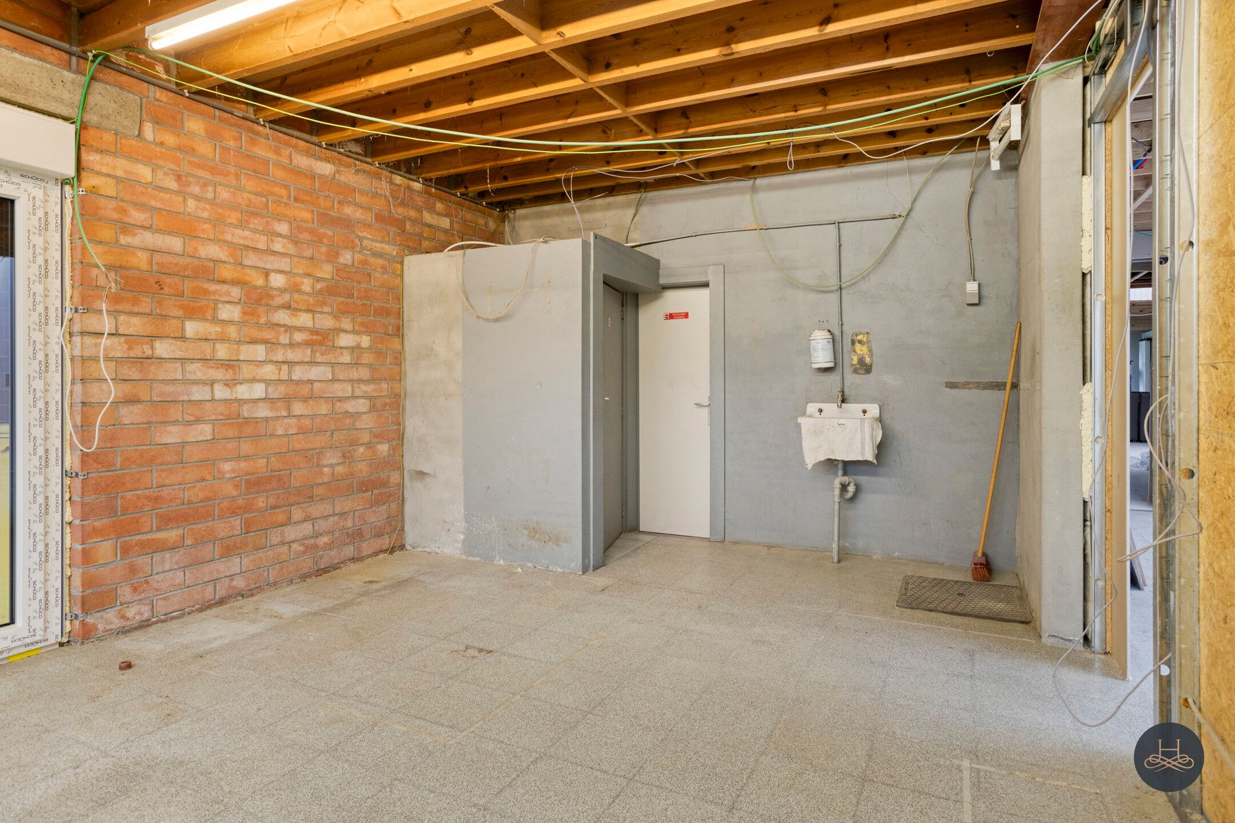 Woning met mogelijkheid tot handelszaak en weide van 3109 m² foto 11