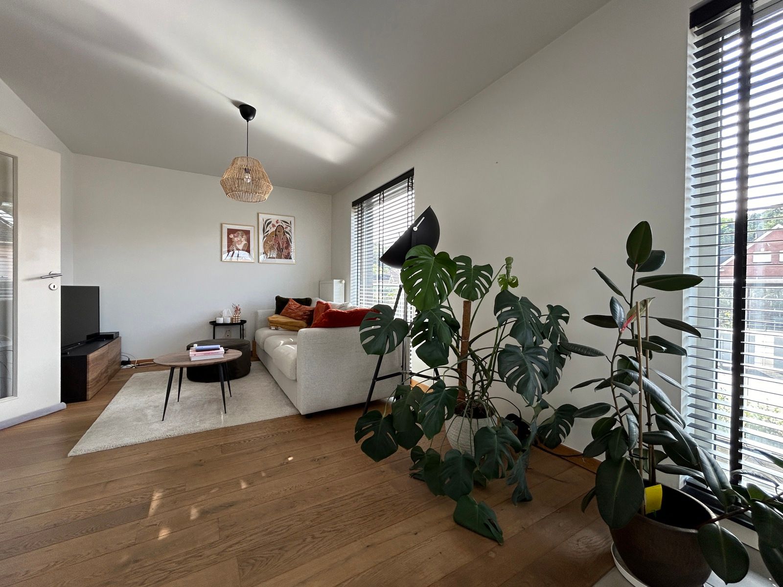 Knap appartement met terras + staanplaats in hartje Holsbeek foto {{pictureIndex}}