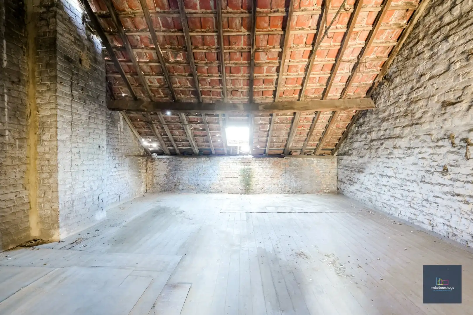 Ruim, te renoveren handelshuis te Gent   foto 11