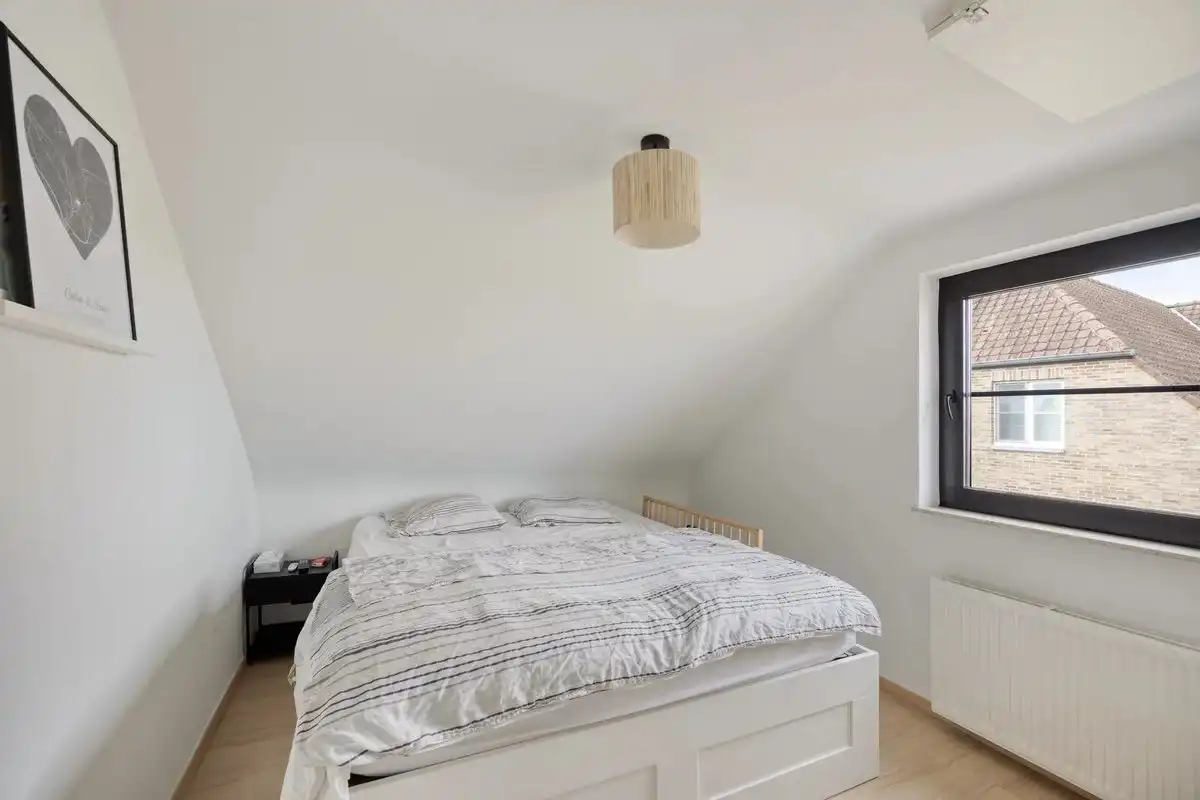 RUIME WONING OP GUNSTIGE LOCATIE EN GELEGEN OP EEN PERCEEL VAN 17A44CA foto 18