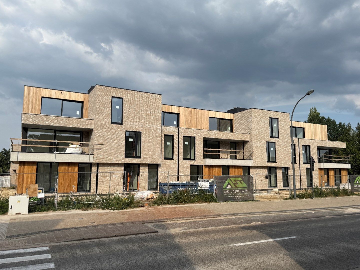 Residentie Balique - hedendaags wonen te St-Job-in-'t-Goor foto {{pictureIndex}}
