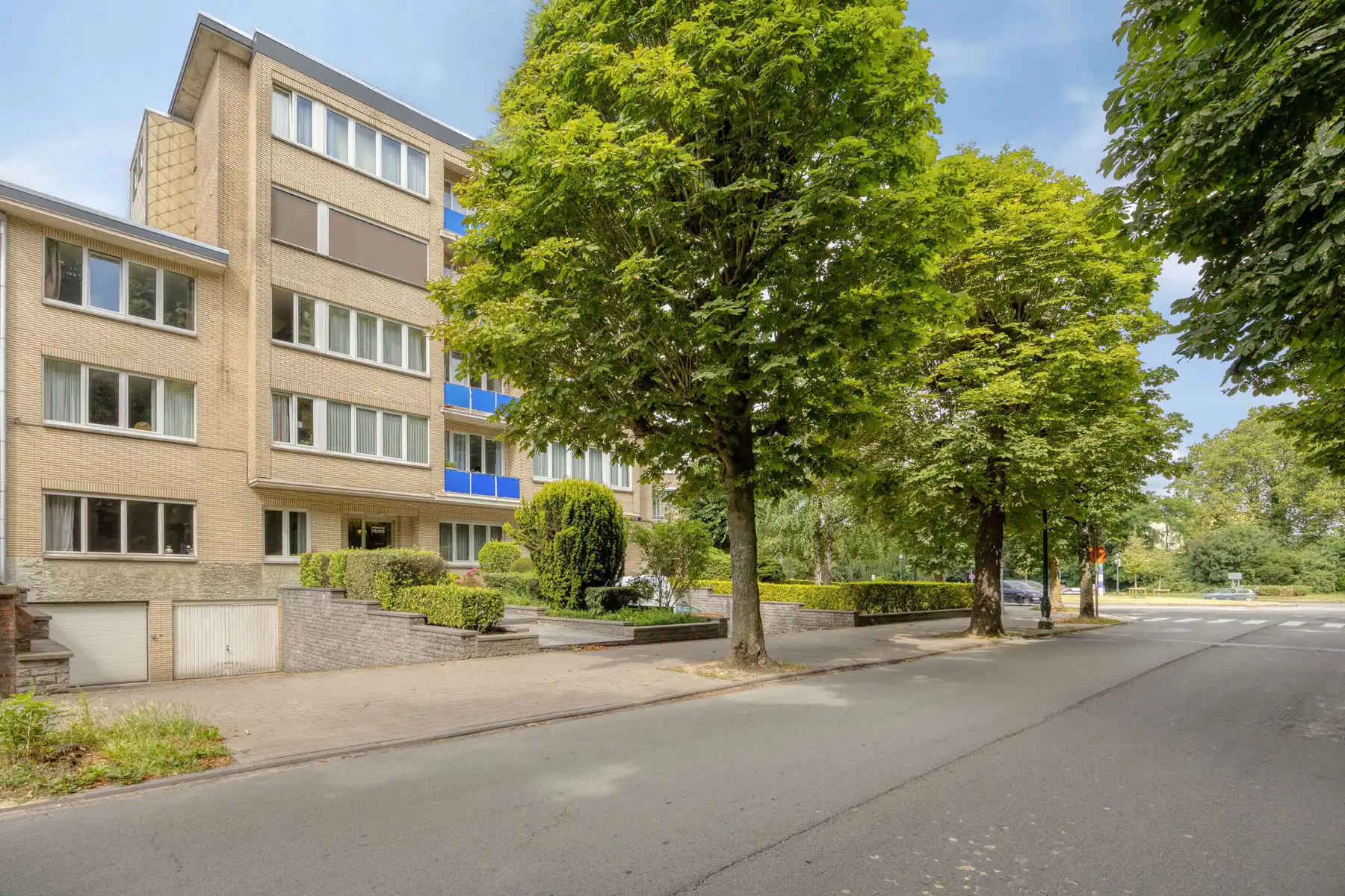 Goed gelegen gelijkvloersappartement met 2 slaapkamers foto 2