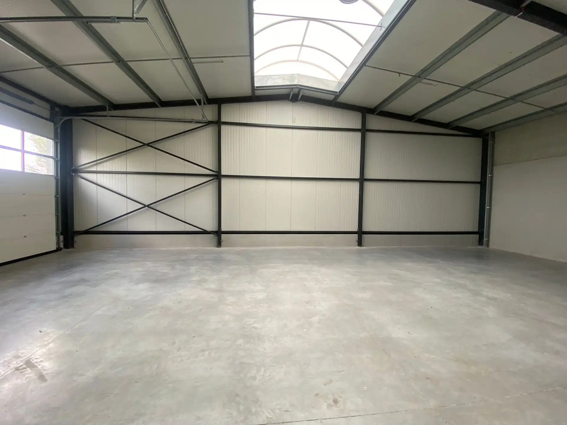 Magazijnen te huur foto 2