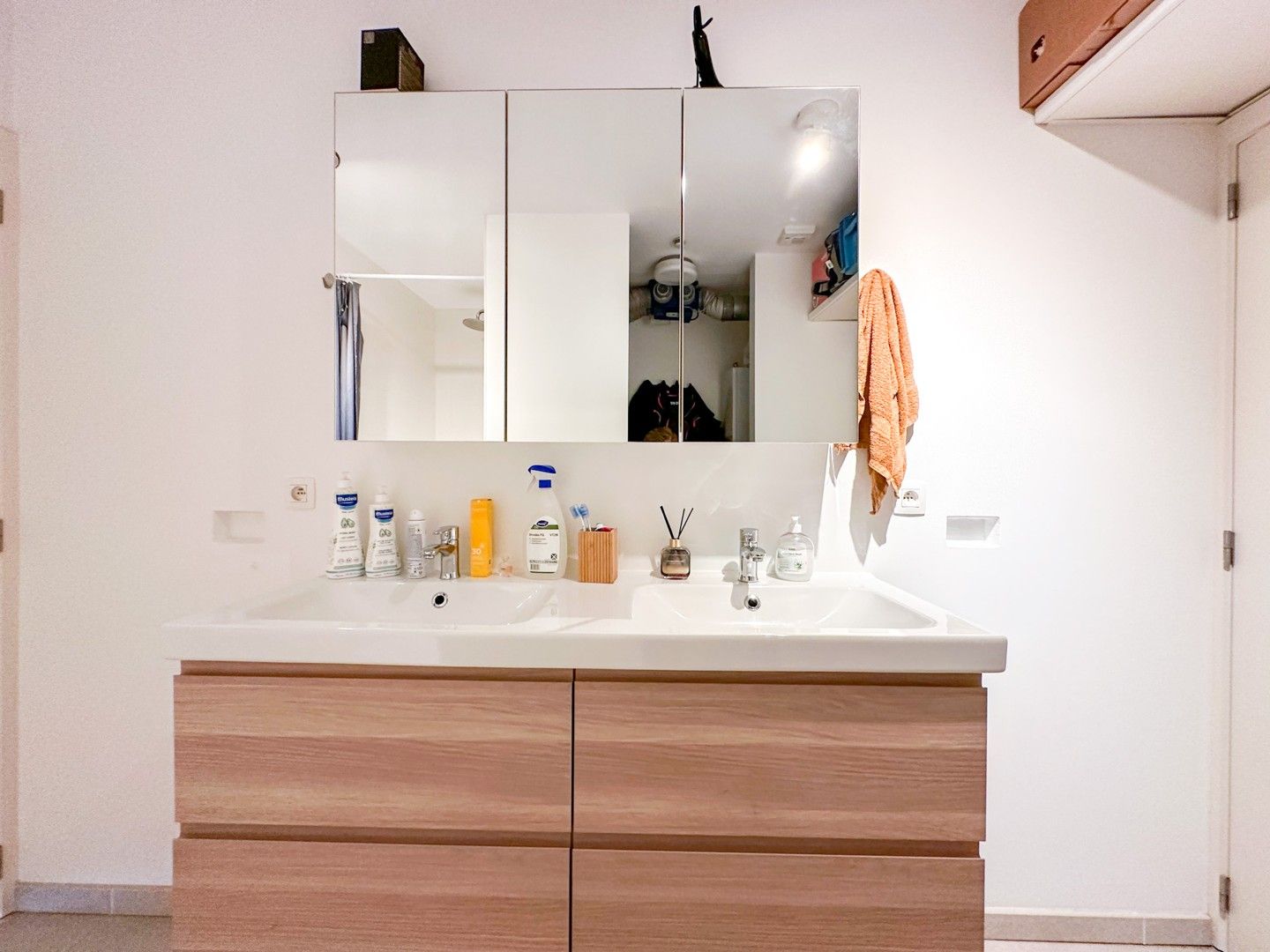 Instapklaar 1-slpk appartement met gemeenschappelijk zwembad op een toplocatie foto 8