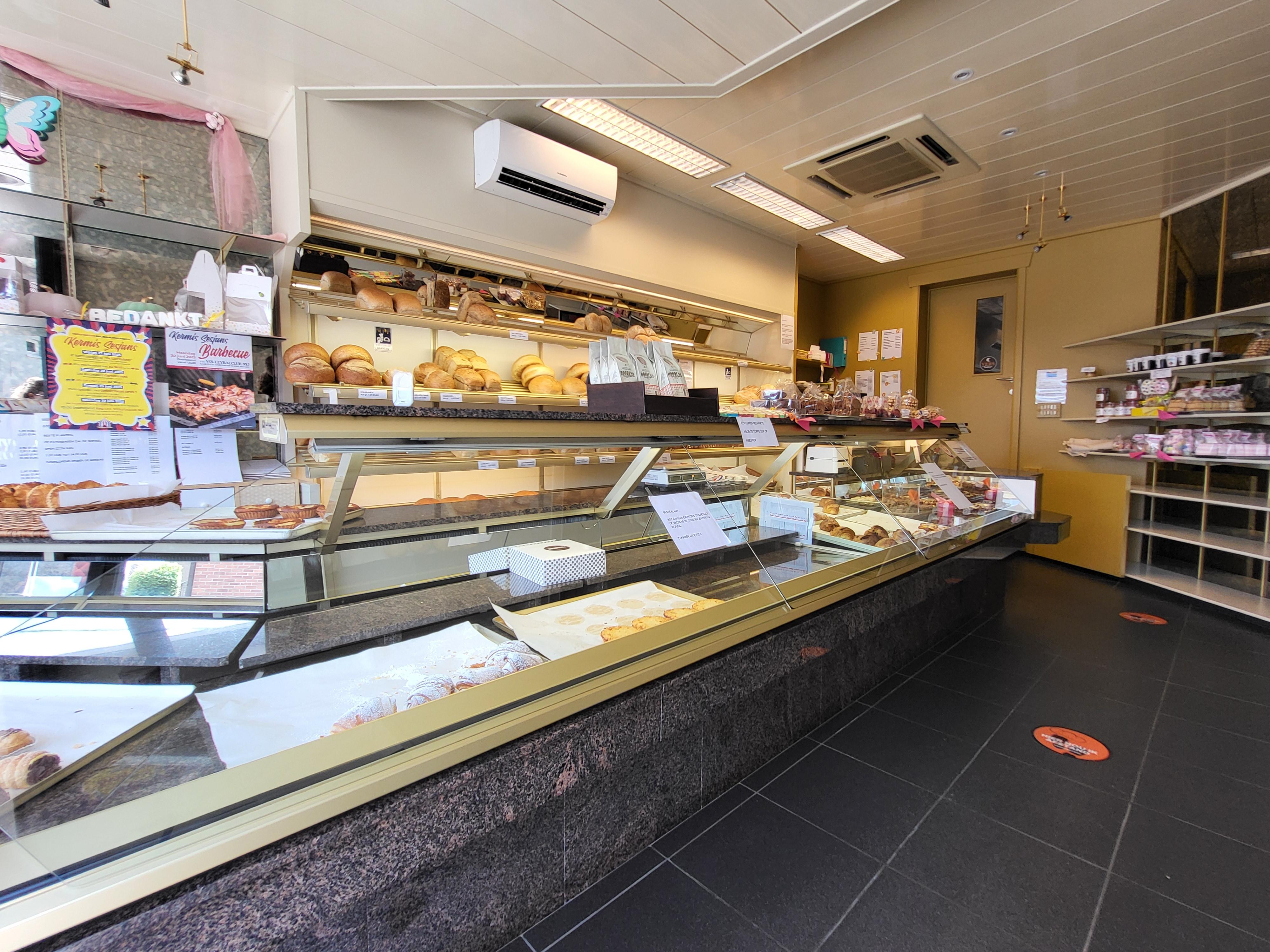 Ruime en veelzijdige woning met grote tuin in het charmante Sint-Maria-Lierde foto 4