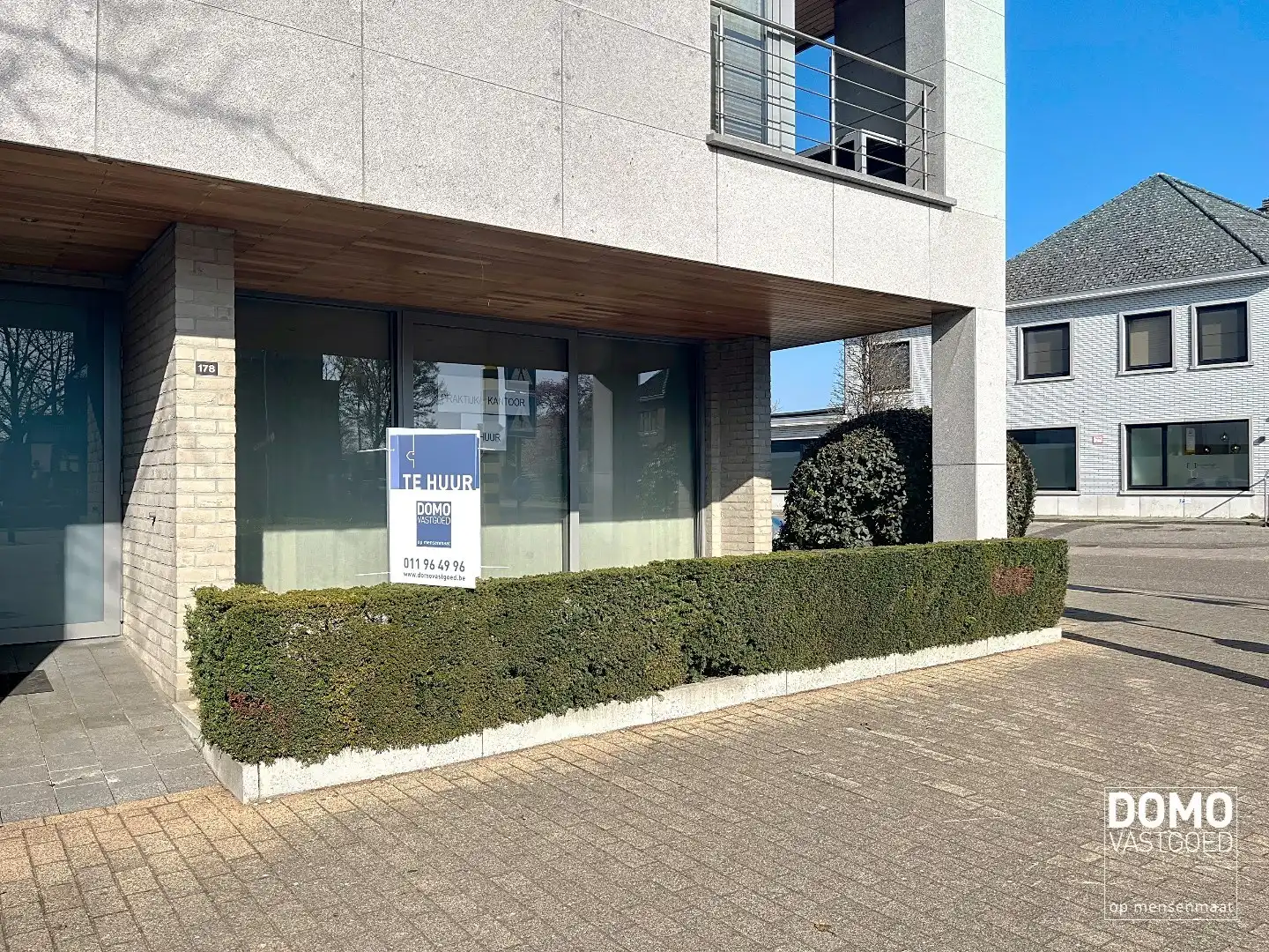 KANTOOR/PRAKTIJKRUIMTE TE HUUR IN CENTRUM KERMT MET ONDERGRONDSE AUTOSTANDPLAATS foto 15