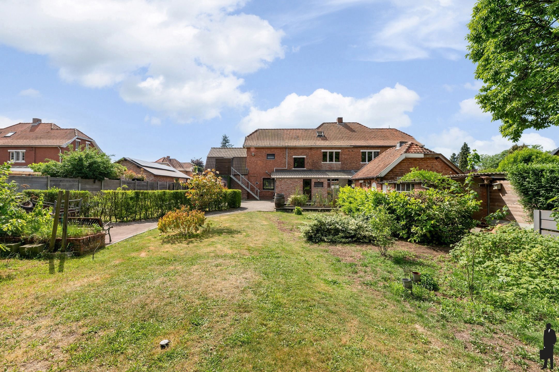 Authentieke, gerenoveerde ingenieurswoning met 7 slpk te Mol foto 19
