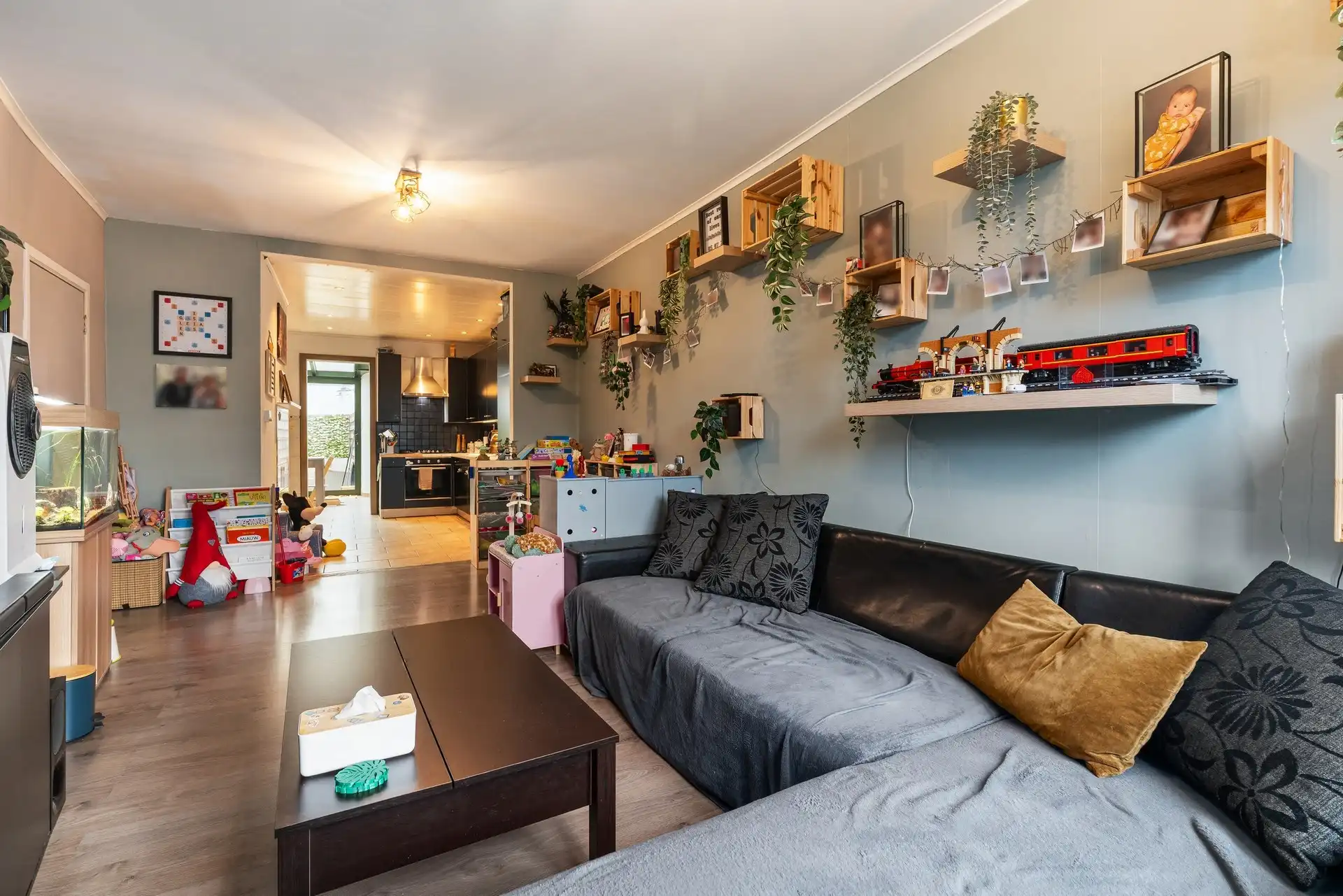 Charmante instapklare starterswoning met 3 slaapkamers, vlak bij Recreatiedomein De Schorre.  foto 4