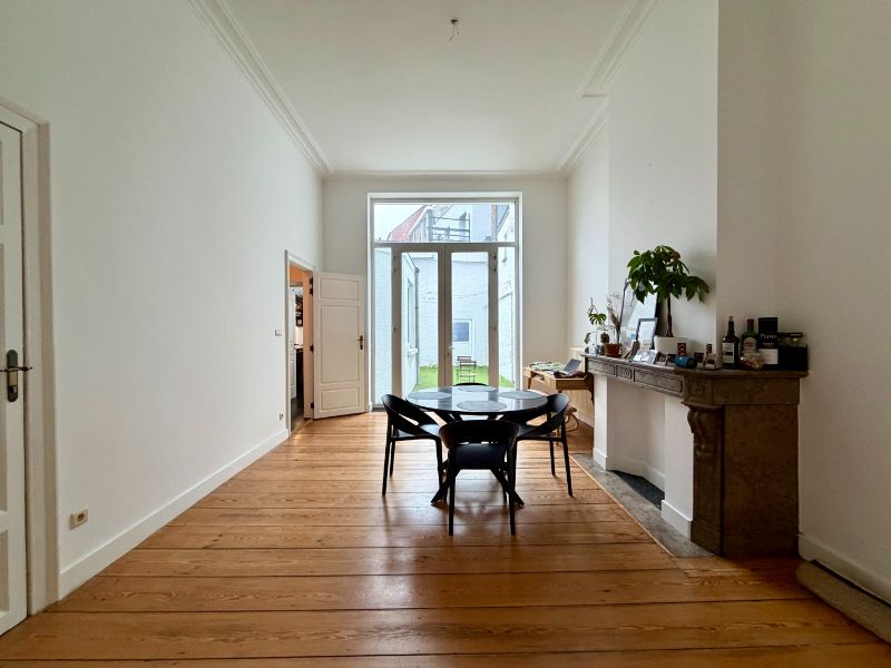 CENTRUM GENT RUIME DUPLEX MET STADSTUIN foto {{pictureIndex}}