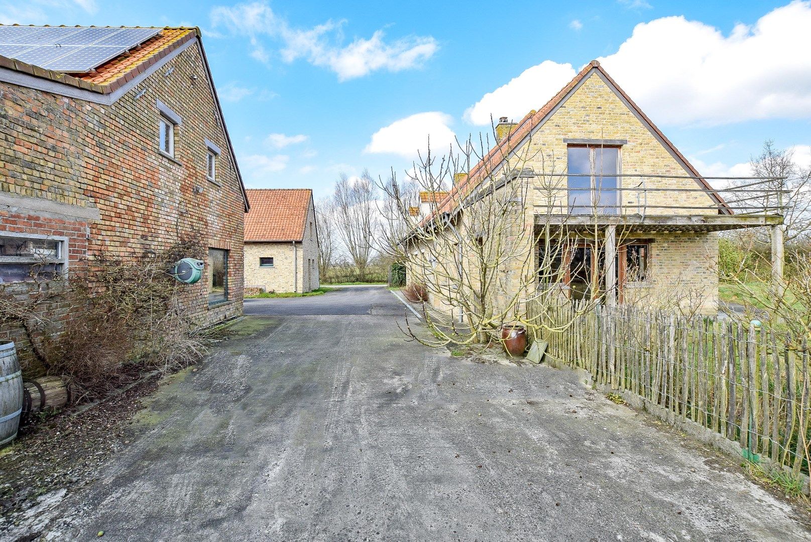 Uniek gelegen landhuis op 4334 m² gelegen te Diksmuide. foto 29