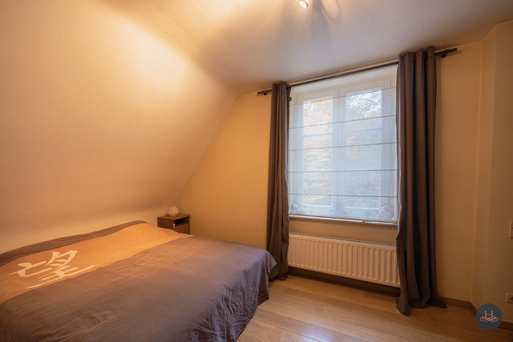 Riant landhuis met zwembad op ruim perceel in rustige wijk foto 25