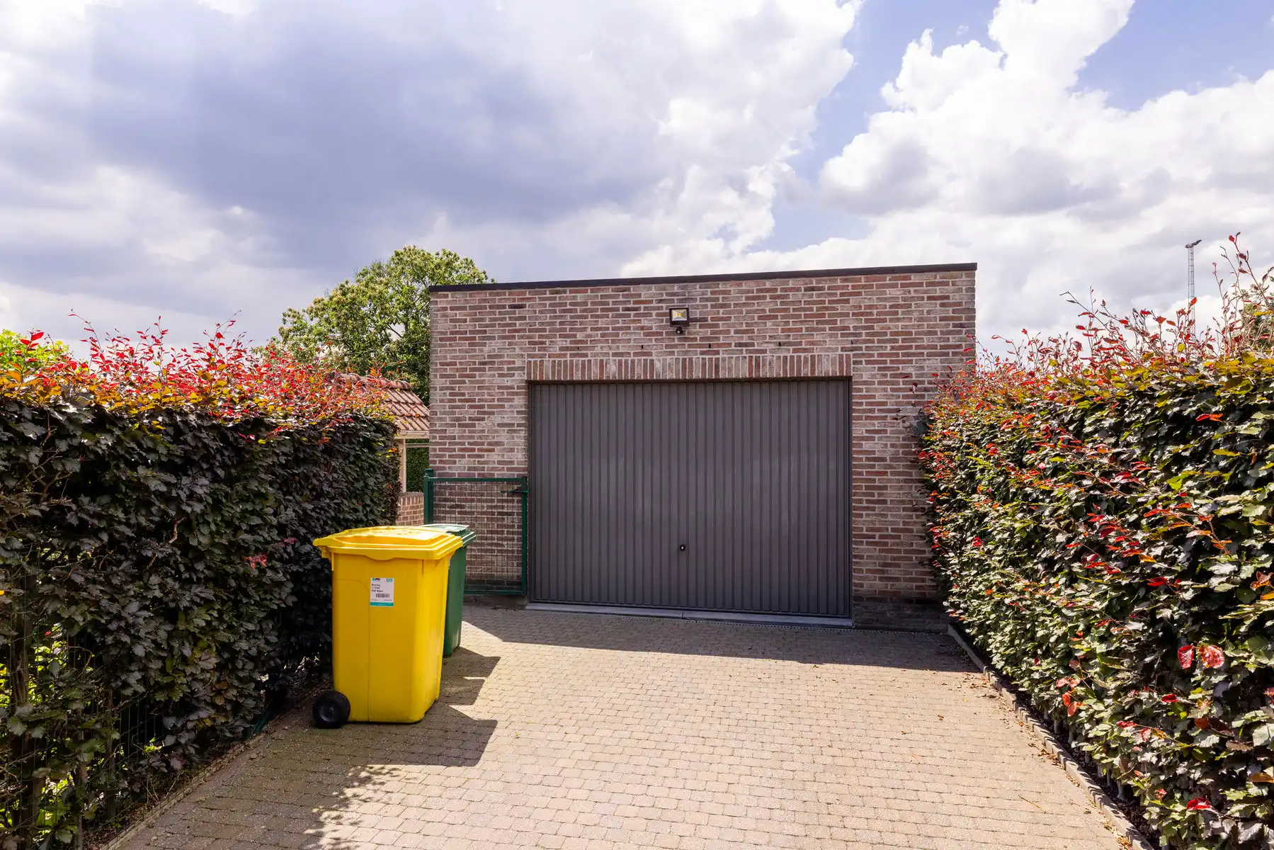 Instapklare woning met 3 slpkrs op een grond van 1.295m² foto 29