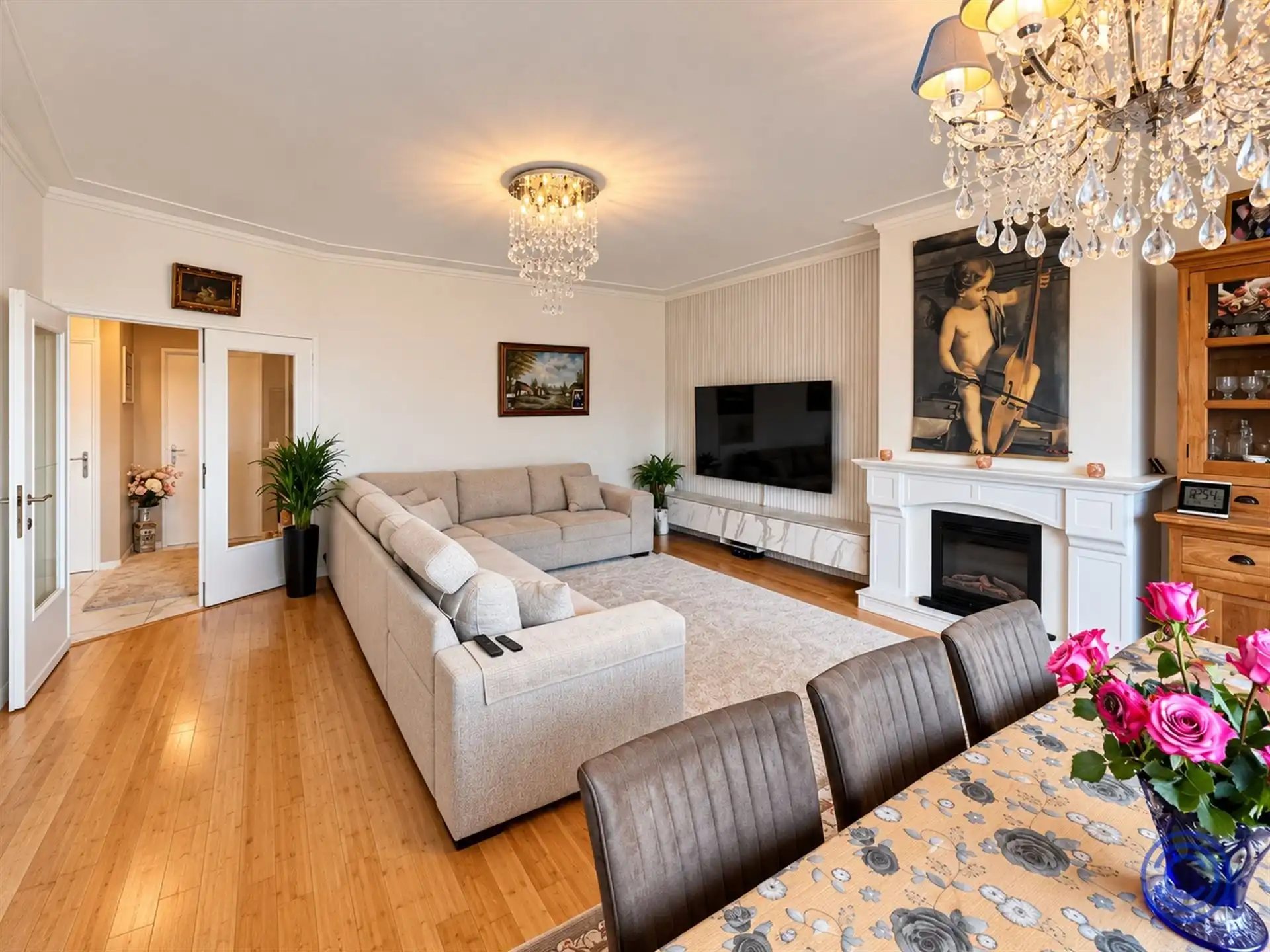 Ruim instapklaar 2-slpk appartement incl. autostaanplaats foto 2