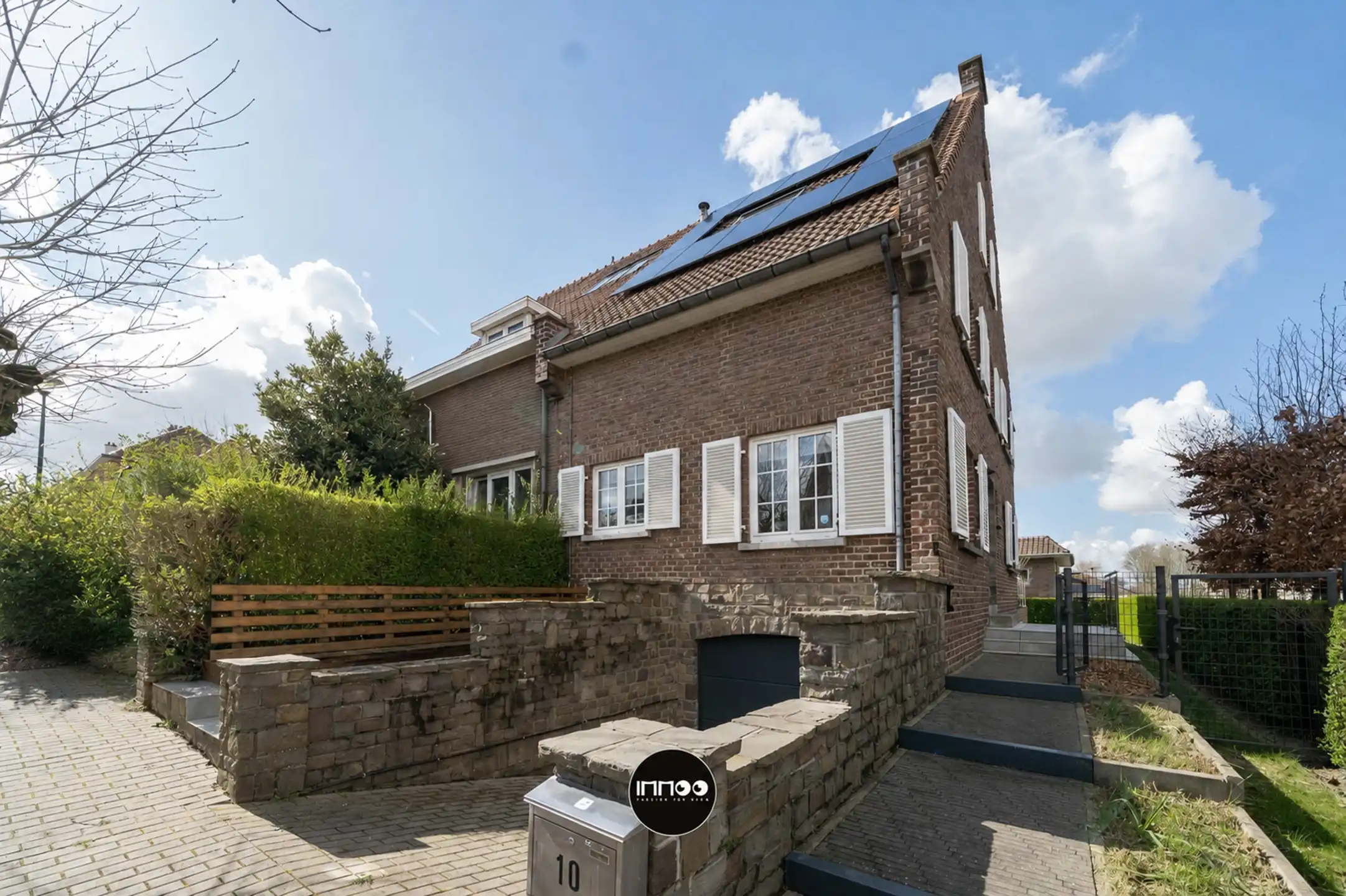 Huis te koop foto {{pictureIndex}}