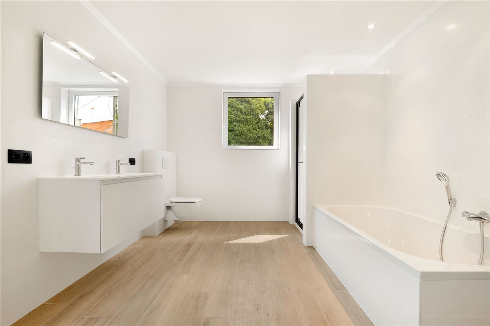 Instapklare, recent gerenoveerde villa te Zwalm! foto 19
