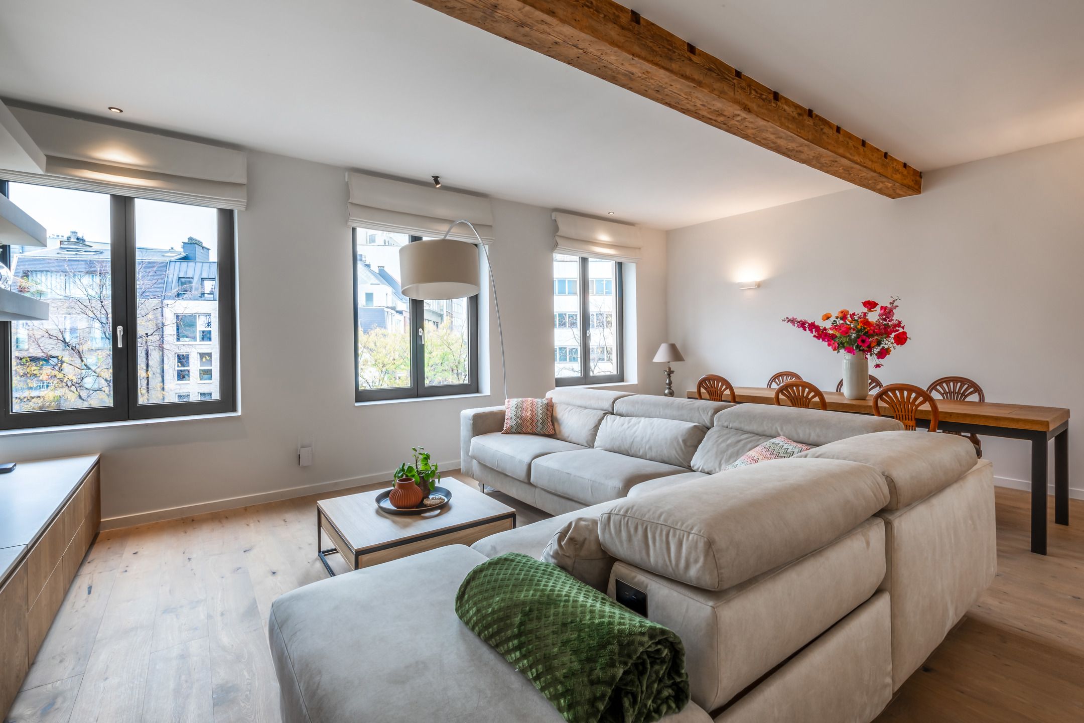 Penthouse met zeer ruim terras( 30m²), privé lift en spa foto 8
