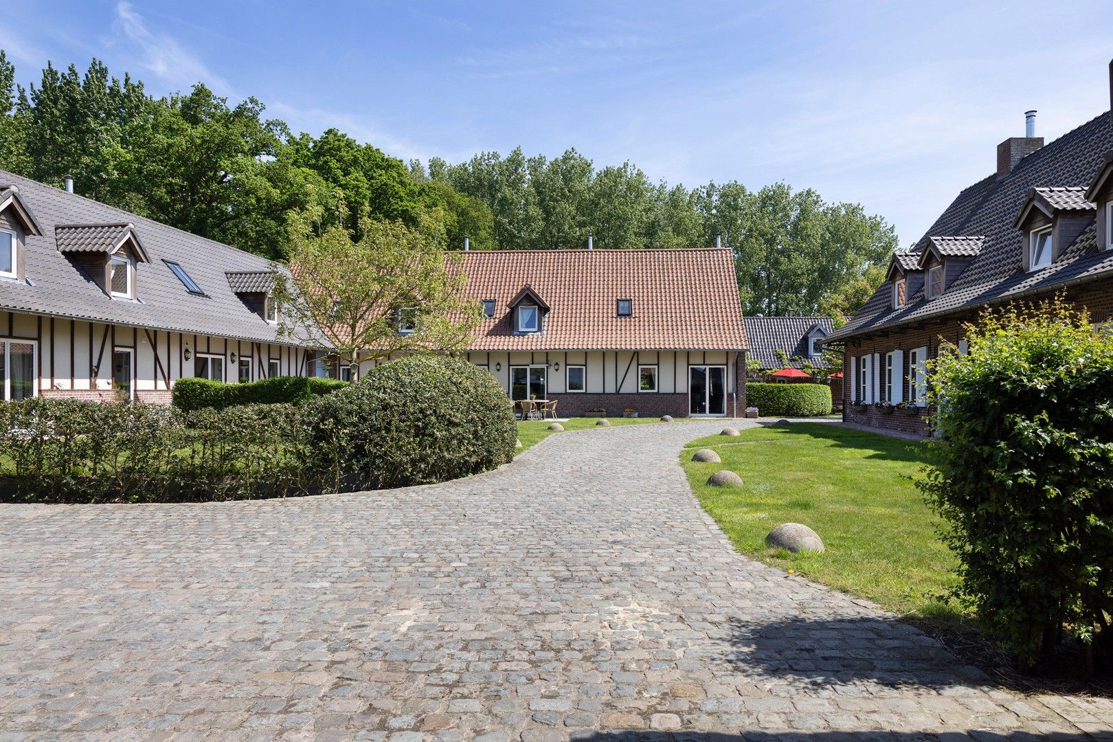 Gerenoveerde hoeve met 5 vakantiewoningen. foto 13