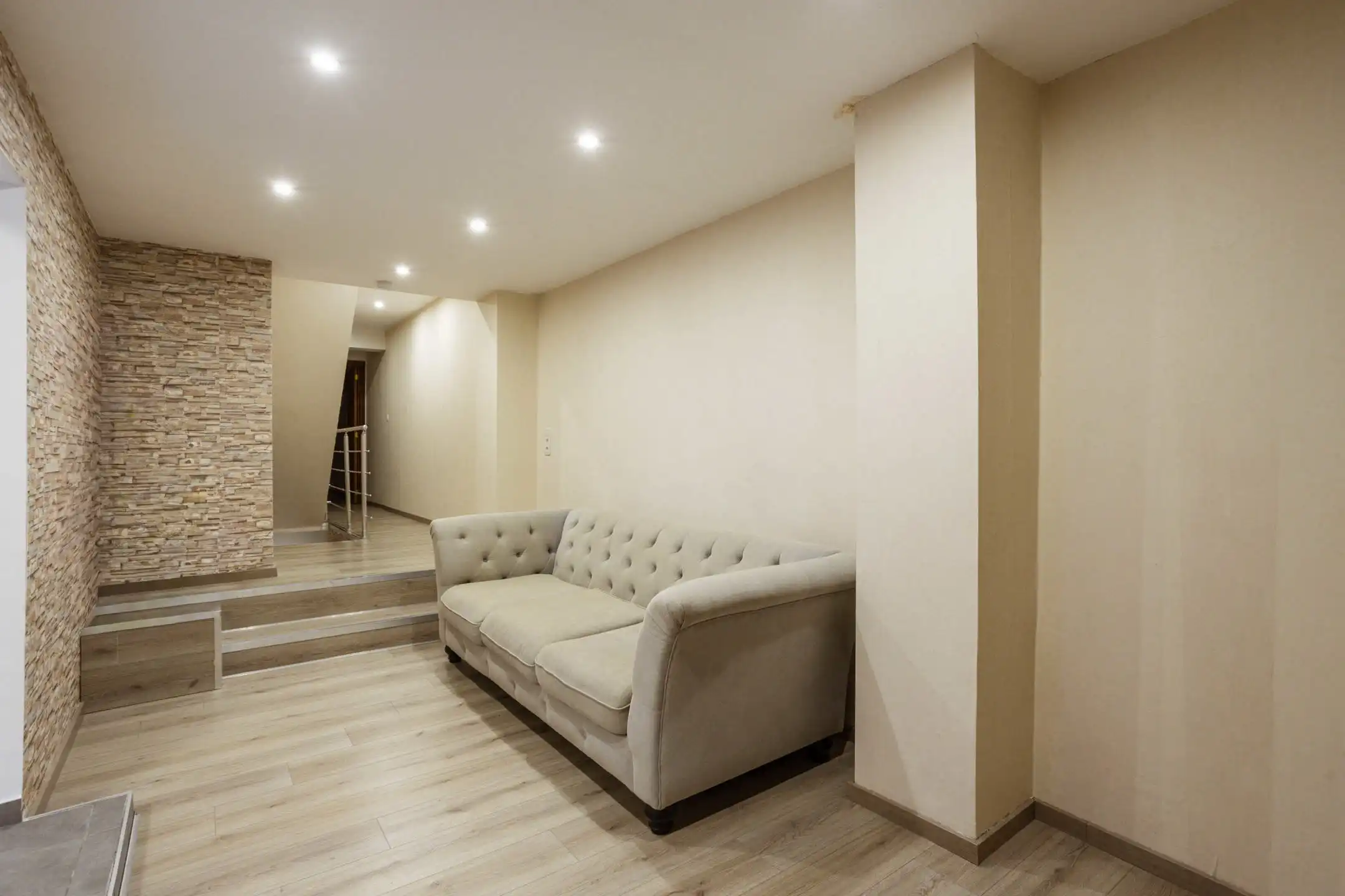 Ruime gezinswoning met aangename zuid-gerichte tuin. foto 14