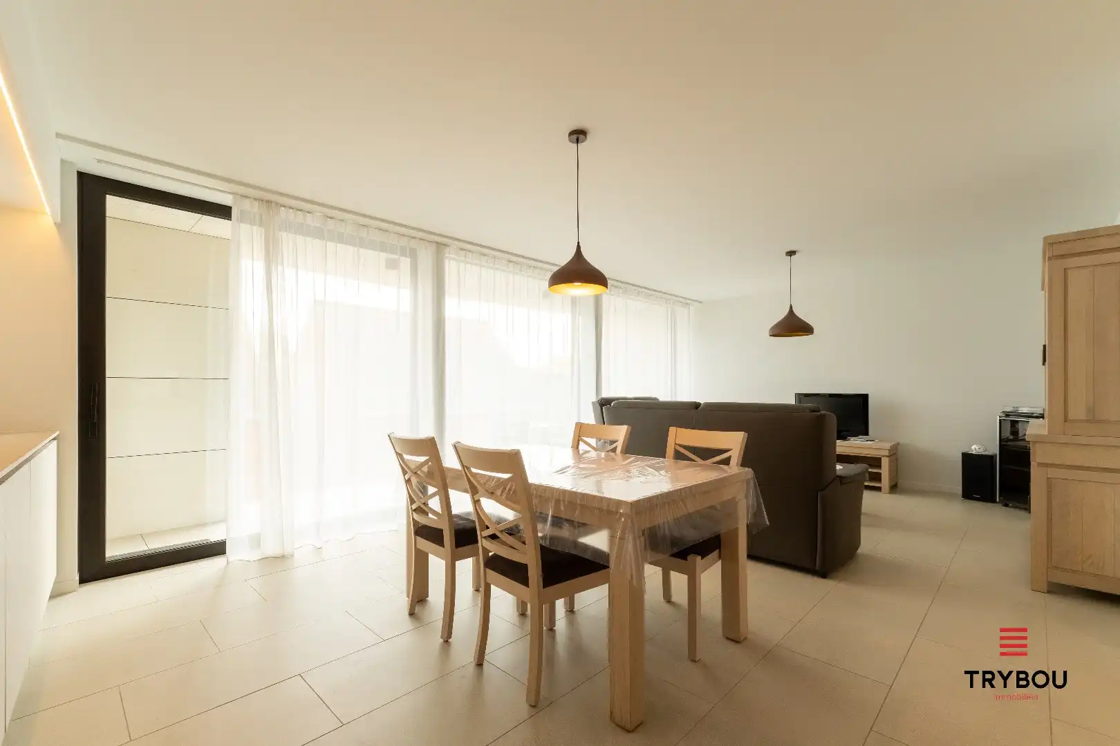 Appartement met 2 slaapkamers, garage en 2 staanplaatsen in Houthulst! foto 6