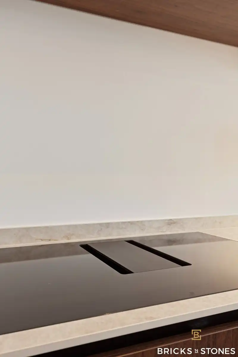 Luxueus gerenoveerd en bemeubeld 3 slaapkamer appartement foto 5