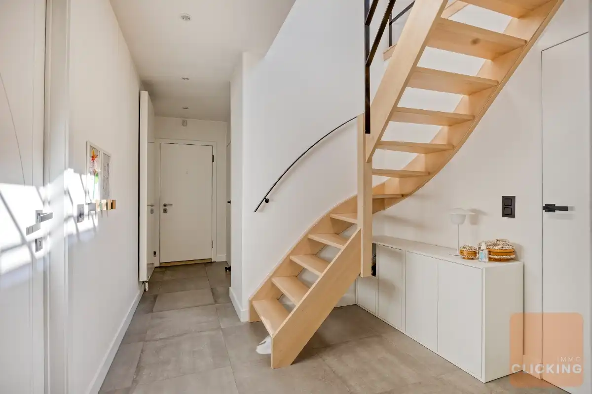 Hidden penthouse met terras en dubbele garage foto 26