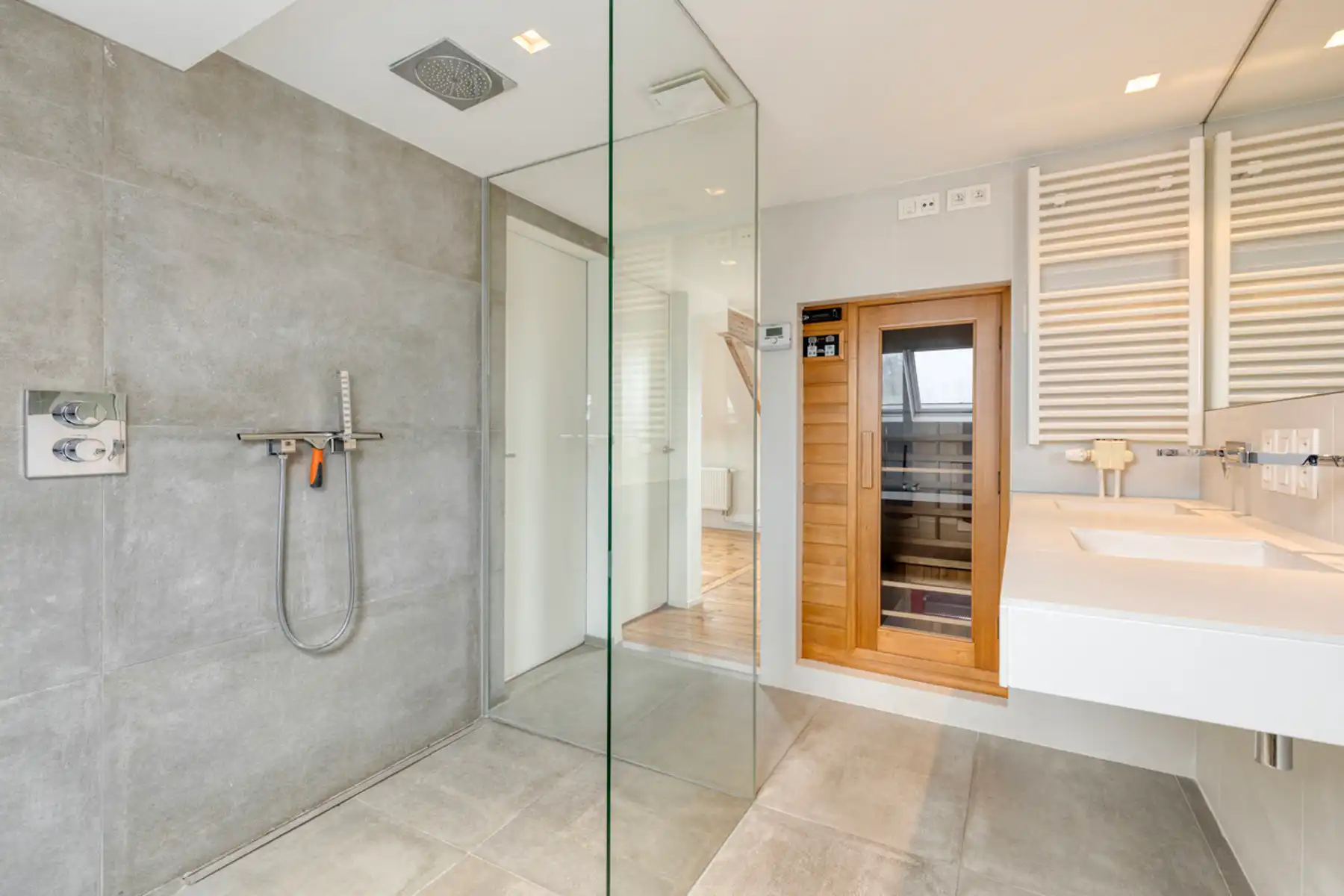 Charmante halfopen bebouwing vlakbij station Wetteren foto 11