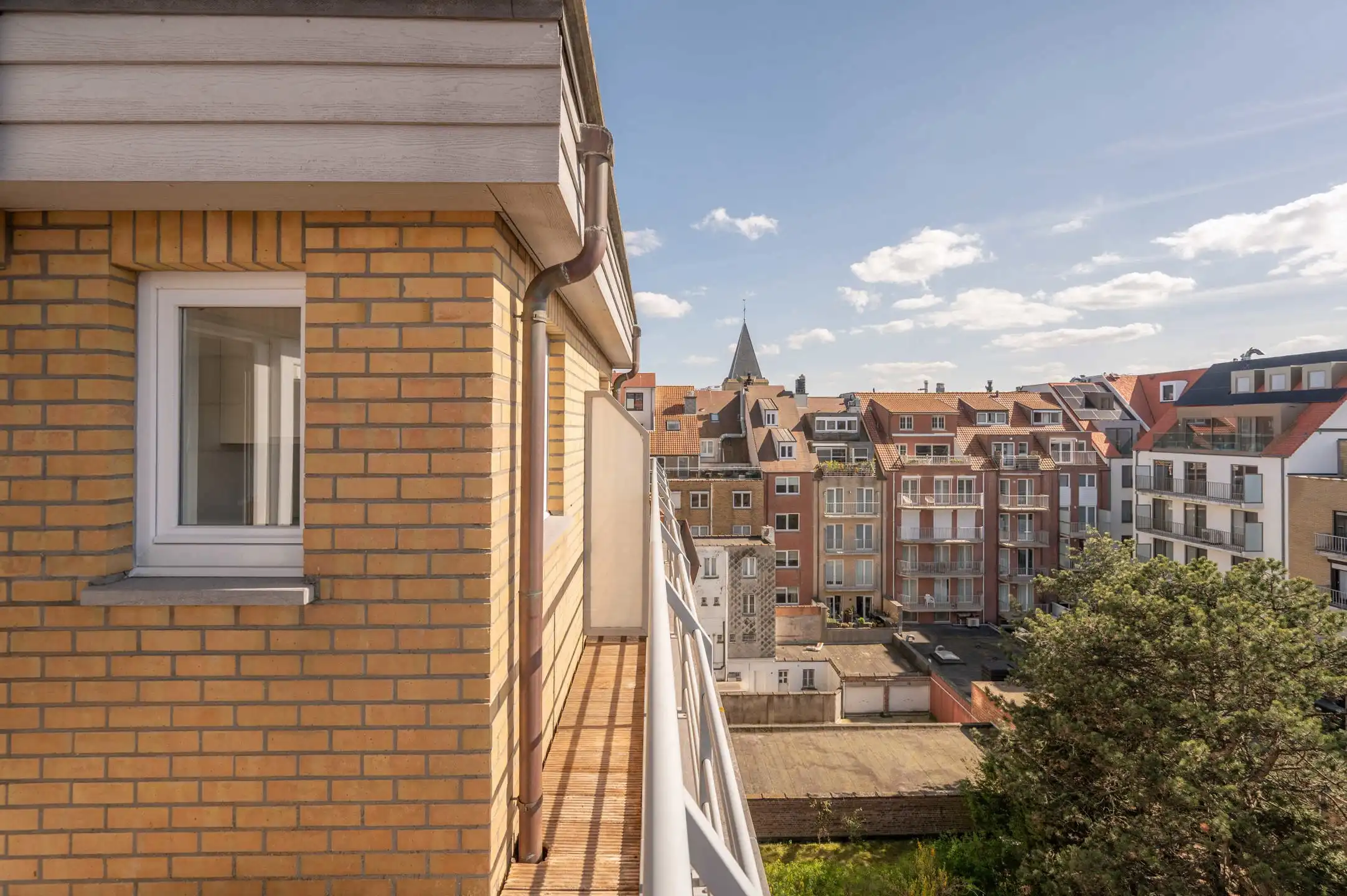 Duplex penthouse met zijdelings zeezicht en royale terrassen foto 9
