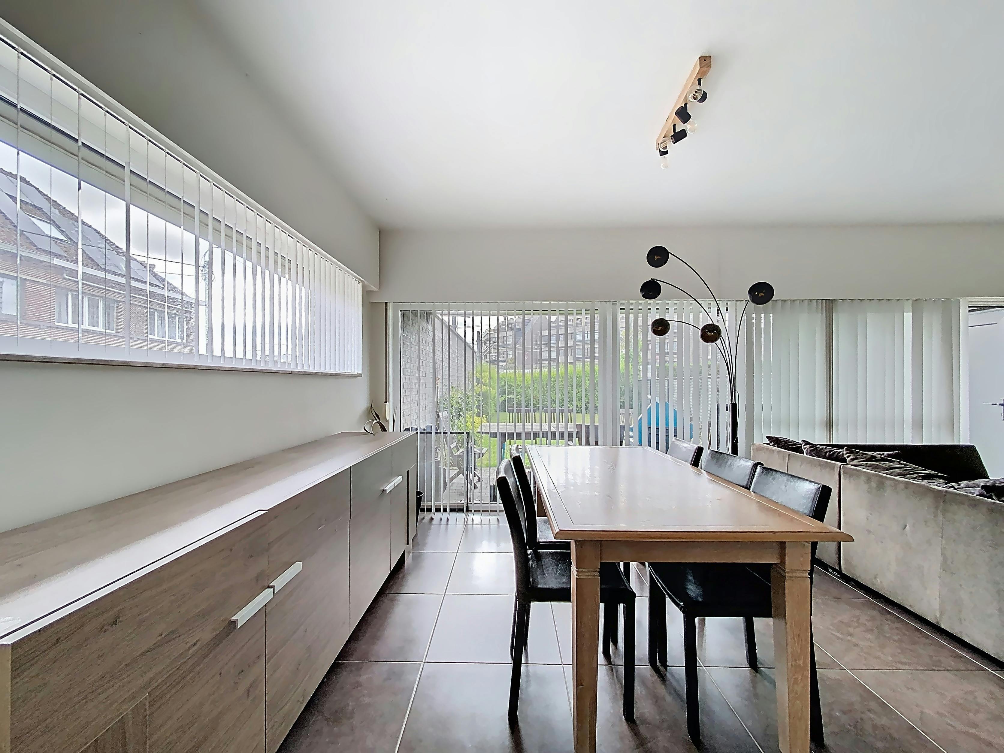 Gezellig gelijkvloers appartement met 2 slaapkamers en tuin foto 3