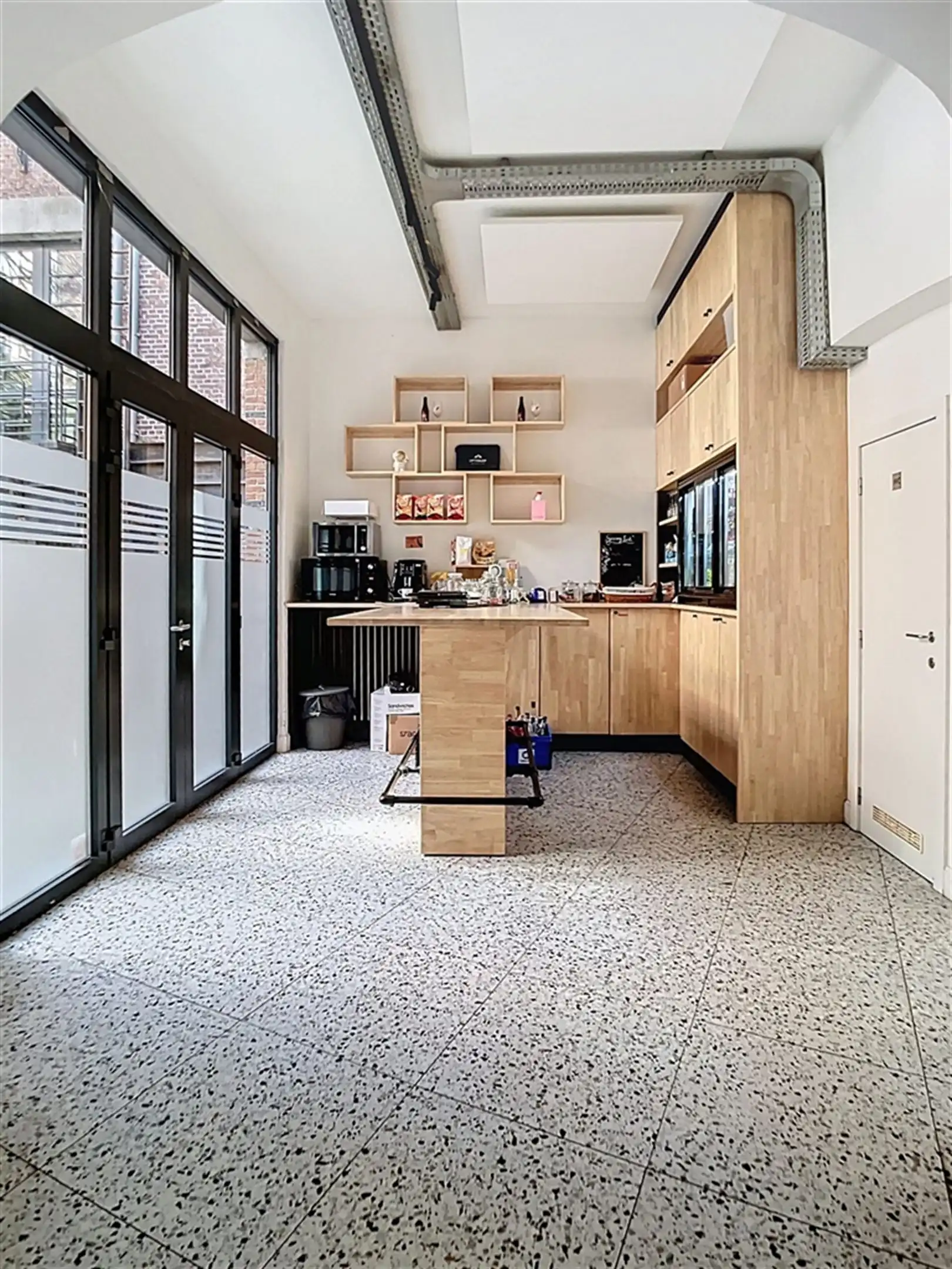 Kantoren in een statig Herenhuis op het Antwerpse Zuid foto 2