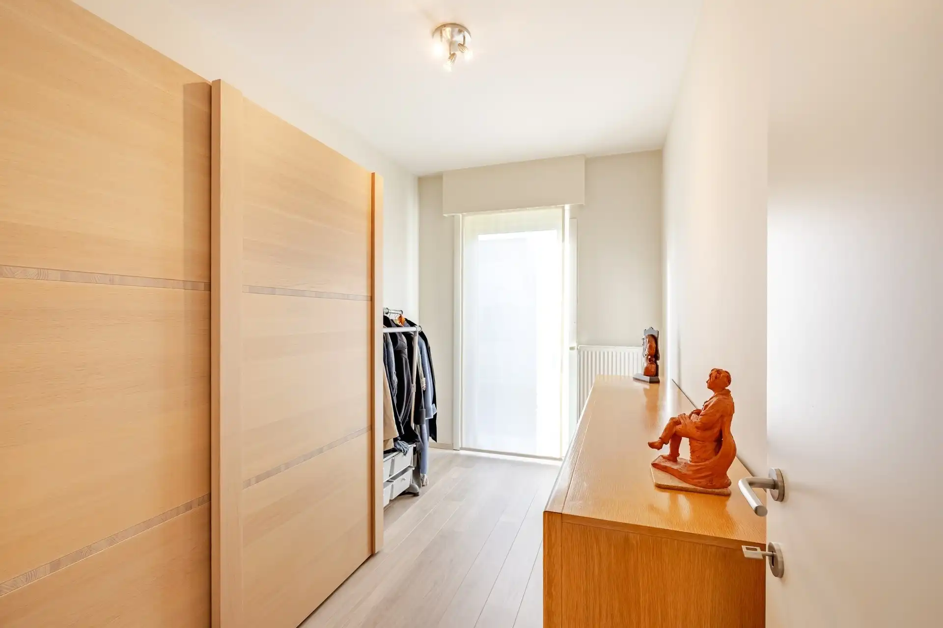 Topappartement met 2 slaapkamers en tuin! foto 18